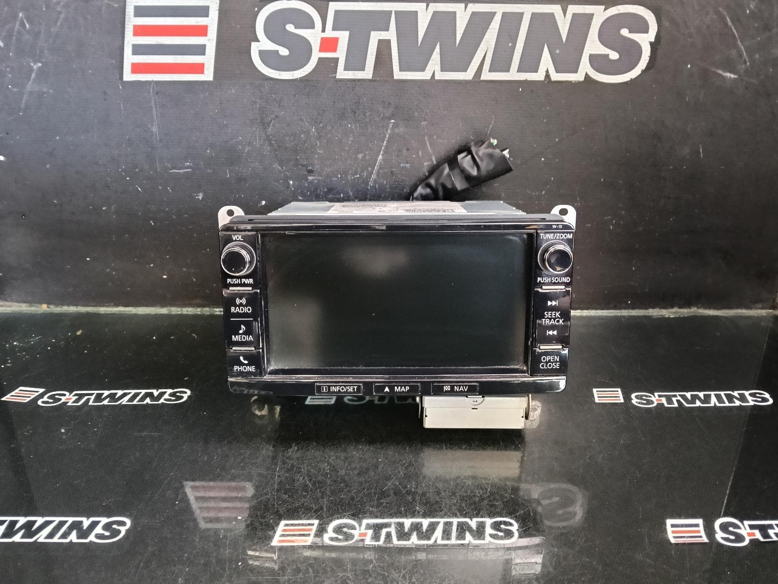Used auto part listing image: 2016 MITSUBISHI OUTLANDER HEAD UNIT, W/ DISPLAY UNIT, SAT NAV TYPE, W/ REVERSE CAMERA, ROCKFORD FOSGATE, W-13, ZJ-ZK, 10/12-07/16 0000391949