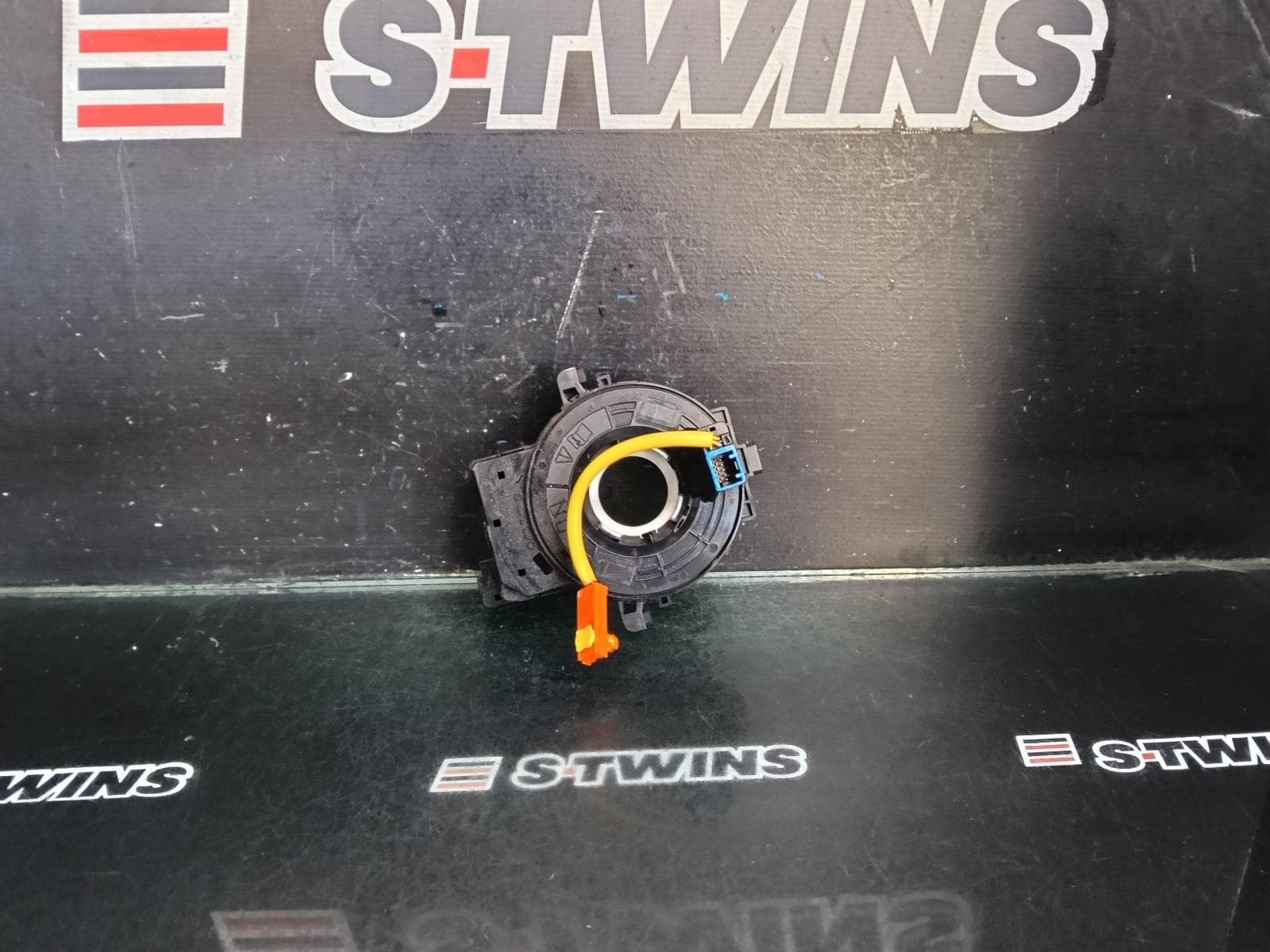 Used auto part listing image: 2016 MITSUBISHI OUTLANDER CLOCKSPRING, ZJ-ZK, 10/12-07/16 0000391982