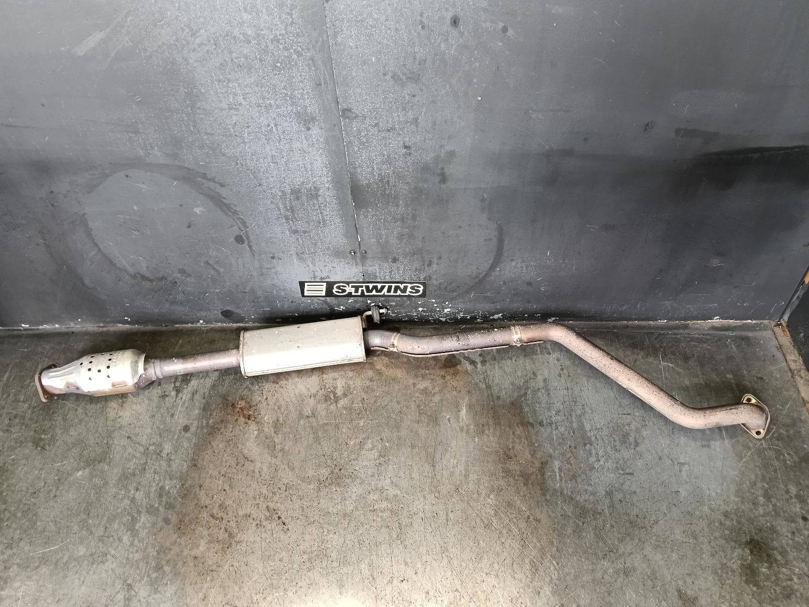 Used auto part listing image: 2017 KIA CERATO CATALYTIC CONVERTER UNDER CAR-CAT TYPE, 2.0, PETROL, YD, 03/16-05/18 0000389805