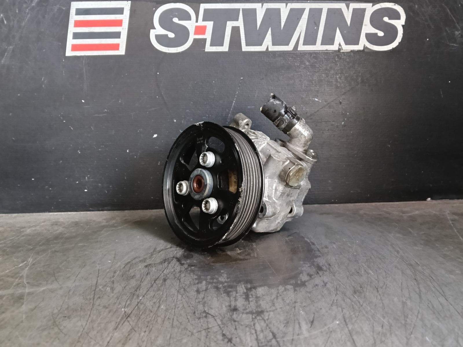 Used auto part listing image: 2017 VOLKSWAGEN AMAROK STEERING PUMP 2H, DIESEL, 3.0, TURBO, 09/16-09/22 0000402218