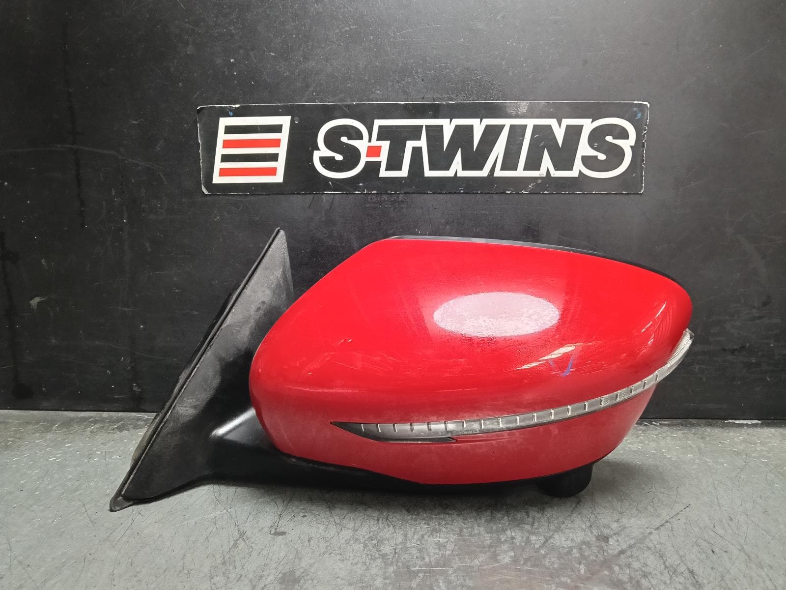 Used auto part listing image: 2015 NISSAN XTRAIL LEFT DOOR MIRROR T32, TL/Ti/ST-L, W/ CAMERA TYPE, 02/14-07/22 0000412208