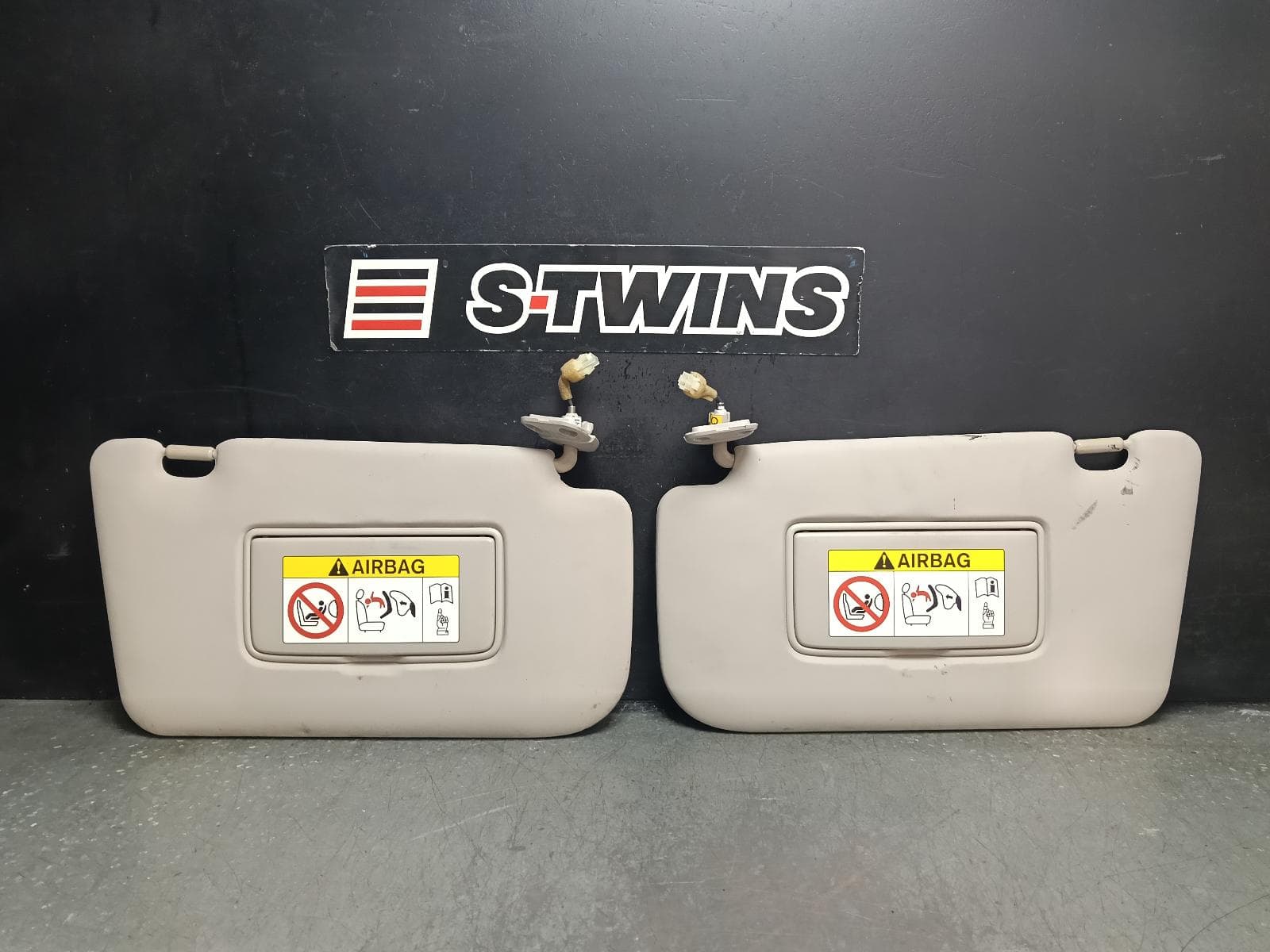 Used auto part listing image: 2015 NISSAN XTRAIL SUNVISOR T32, PAIR, 02/14-07/22 0000412215