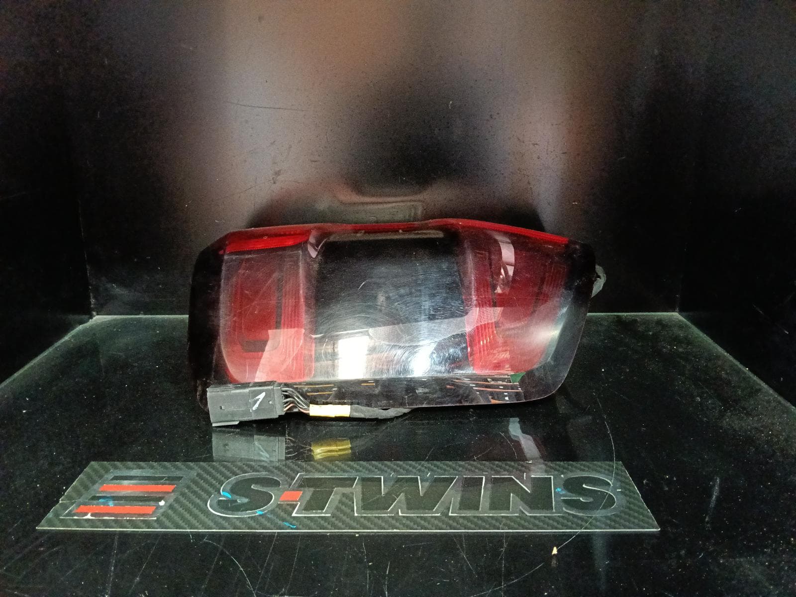 Used auto part listing image: 2022 FORD RANGER LEFT TAILLIGHT RA, IN BODY, W/ HALOGEN REVERSE LIGHT, BLIND SPOT TYPE, 05/22- 0000389735