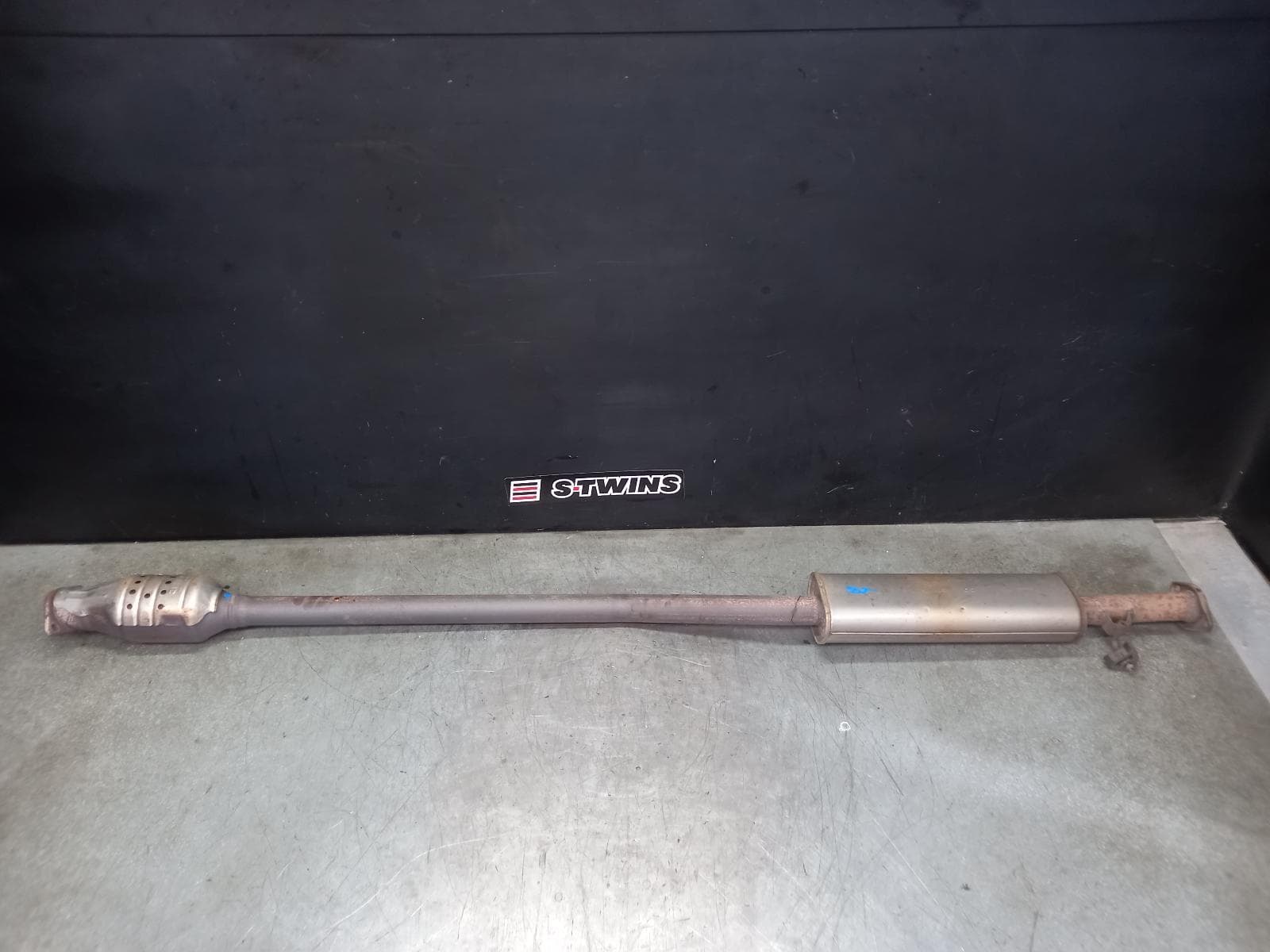 Used auto part listing image: 2018 KIA SPORTAGE CATALYTIC CONVERTER UNDER CAR-CAT TYPE, 2.0, PETROL, QL, 10/15-08/21 0000392836