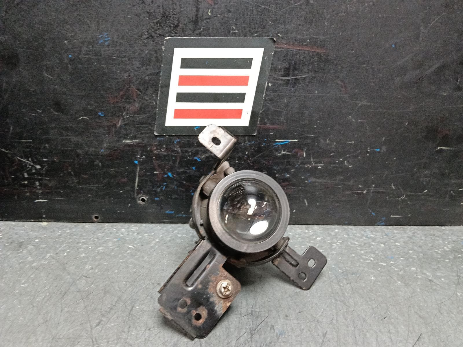 Used auto part listing image: 2018 KIA SPORTAGE RIGHT INDICATOR FOG SIDE BUMPER FOGLAMP, PROJECTOR TYPE, QL, 07/18-08/21 0000392849