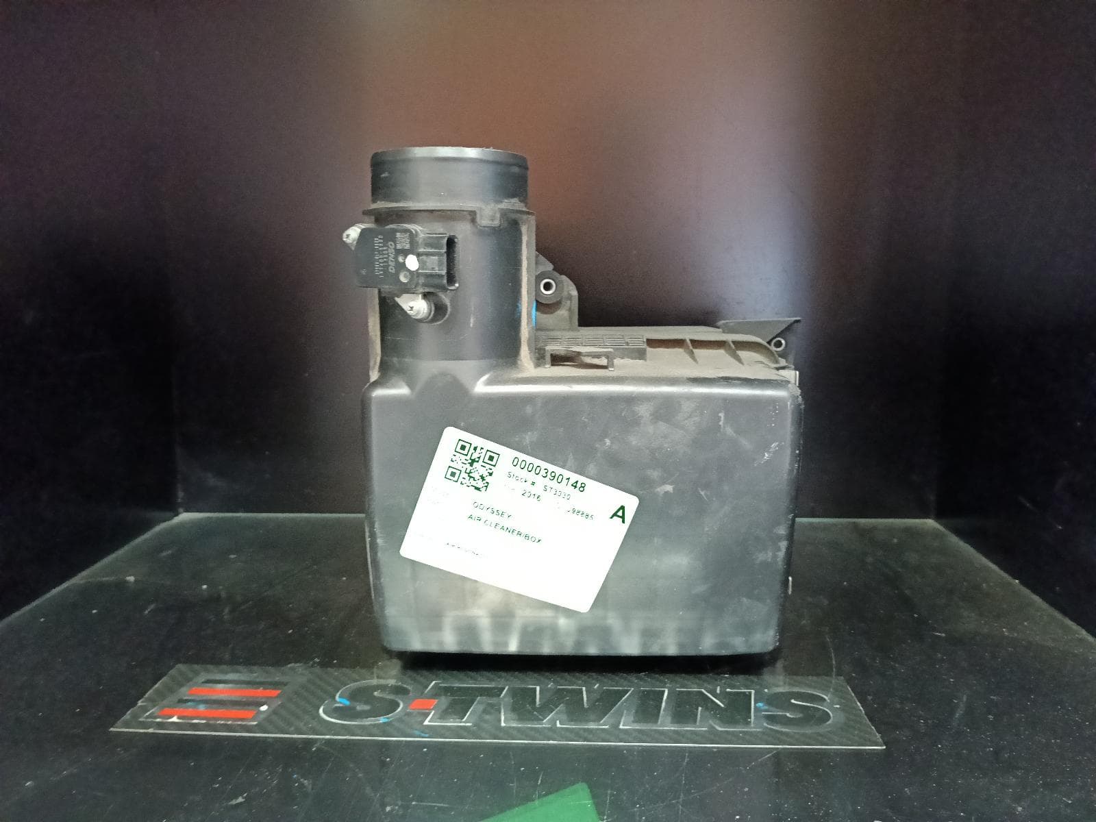 Used auto part listing image: 2016 HONDA ODYSSEY AIR CLEANER BOX AIR RESONATOR, RC1, 02/14-03/22 0000390148