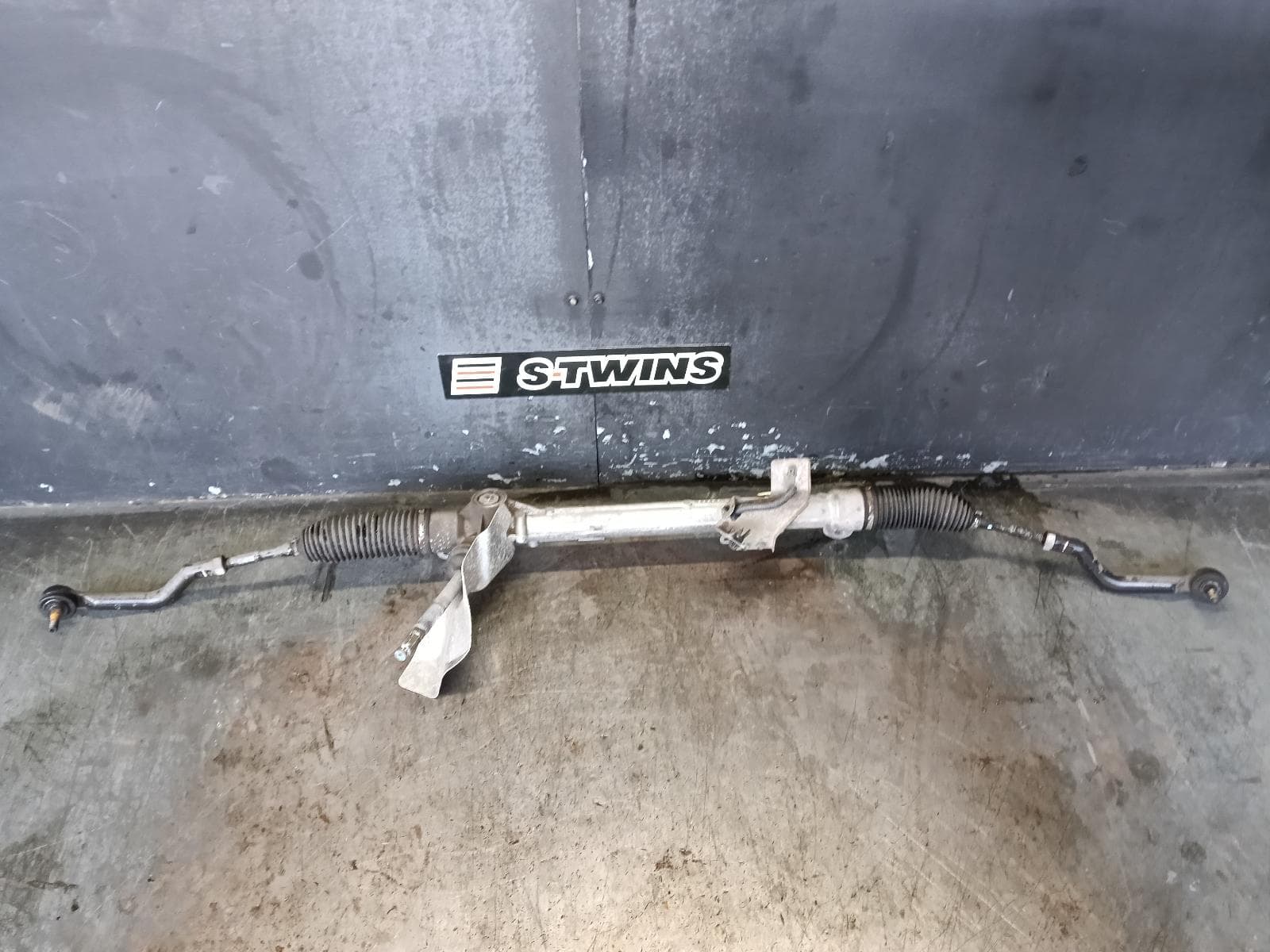 Used auto part listing image: 2018 NISSAN QASHQAI STEERING BOX RACK J11, 12/13-07/21 0000392154