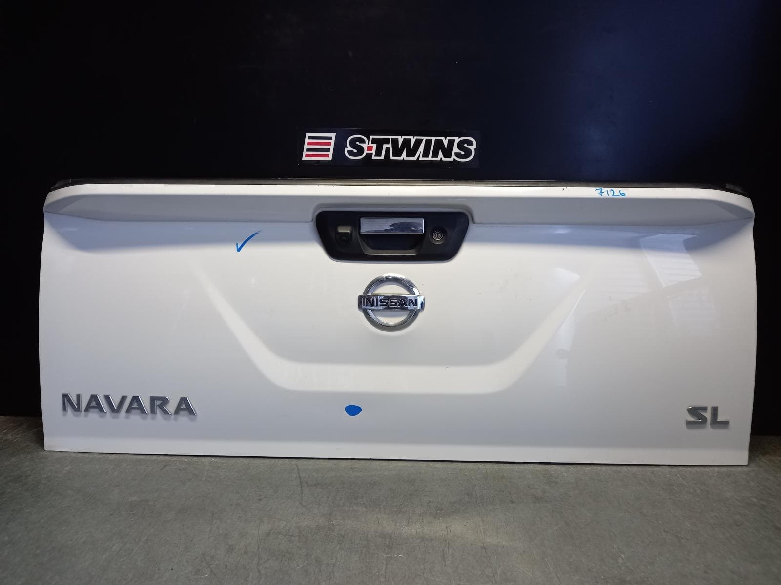 Used auto part listing image: 2020 NISSAN NAVARA BOOTLID TAILGATE NP300, TAILGATE, W/ CAMERA TYPE, 04/15-11/20 0000273612