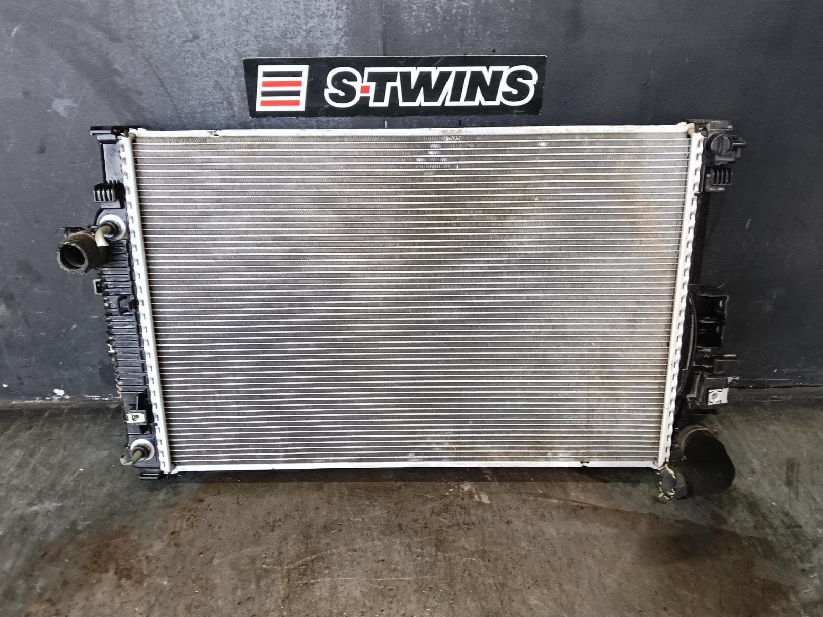 Used auto part listing image: 2019 HOLDEN COMMODORE RADIATOR AUTO, 2.0, PETROL, ZB, 10/17-12/20 0000391591
