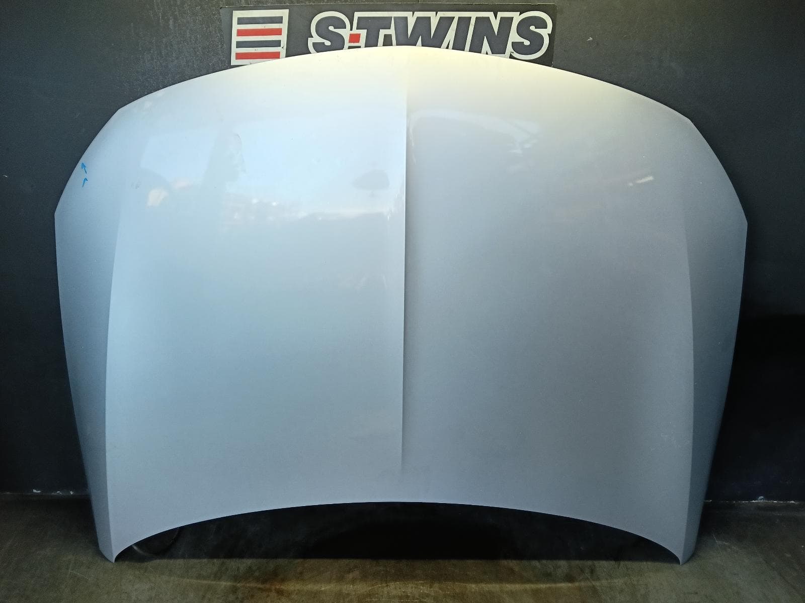 Used auto part listing image: 2019 HOLDEN COMMODORE BONNET ZB, 10/17-12/20 0000391497
