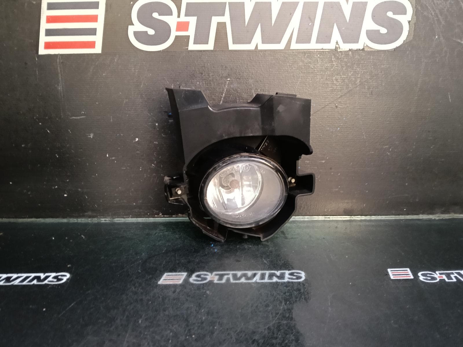 Used auto part listing image: 2013 NISSAN DUALIS RIGHT INDICATOR FOG SIDE BUMPER FOGLAMP, J10, 10/07-05/14 0000391537
