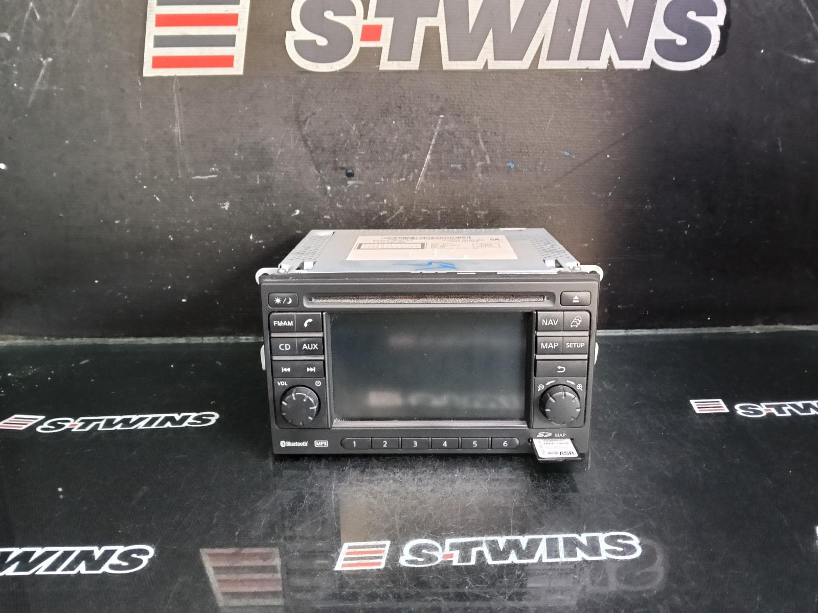 Used auto part listing image: 2013 NISSAN DUALIS J10, HEAD UNIT, W/ DISPLAY UNIT, SAT NAV TYPE, 10/07-05/14 0000391548