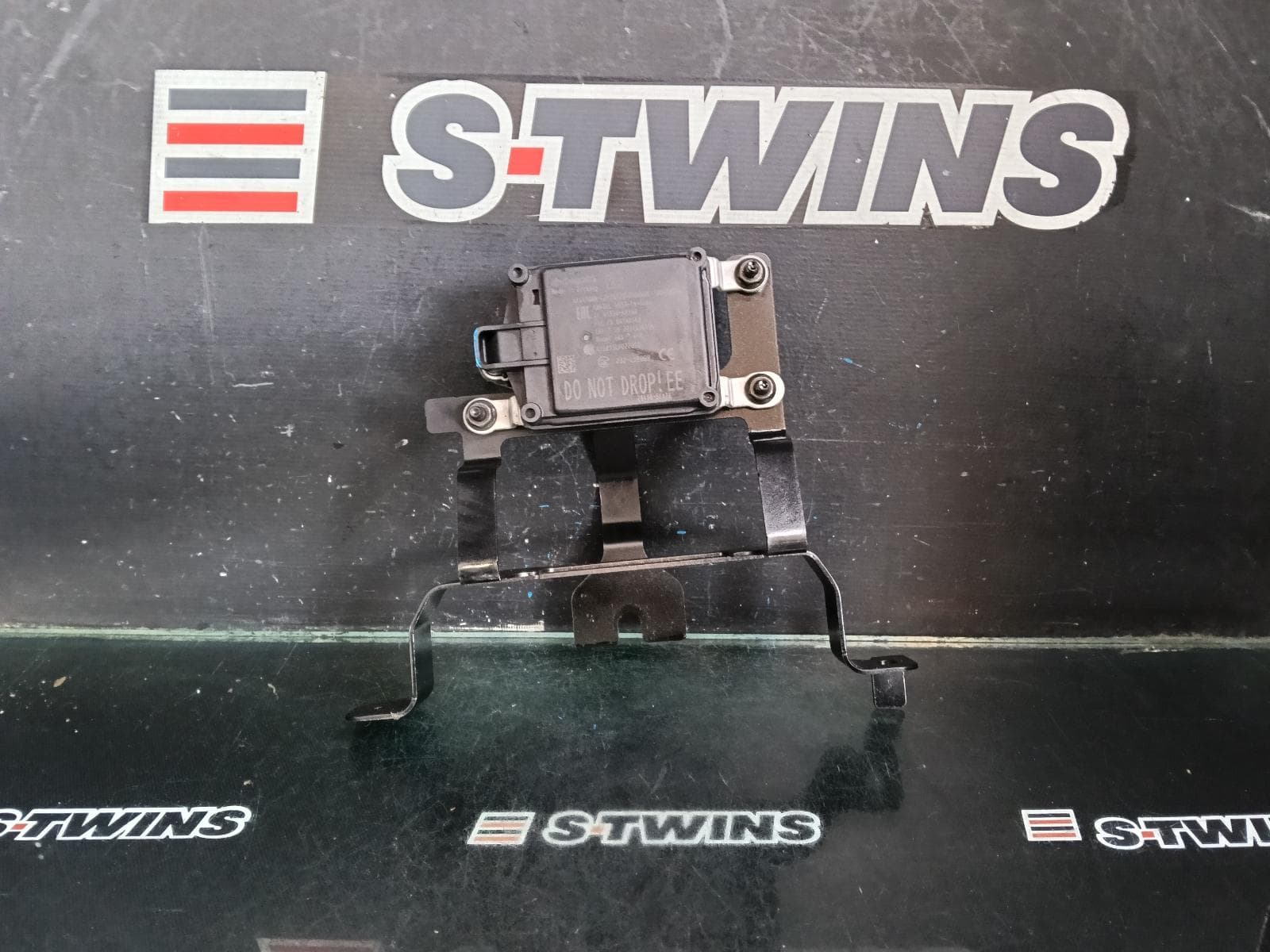 Used auto part listing image: 2020 NISSAN XTRAIL REVERSE CAMERA FRONT RADAR SENSOR, P/N 284385HK2A, T32, 02/17-07/22 0000392337