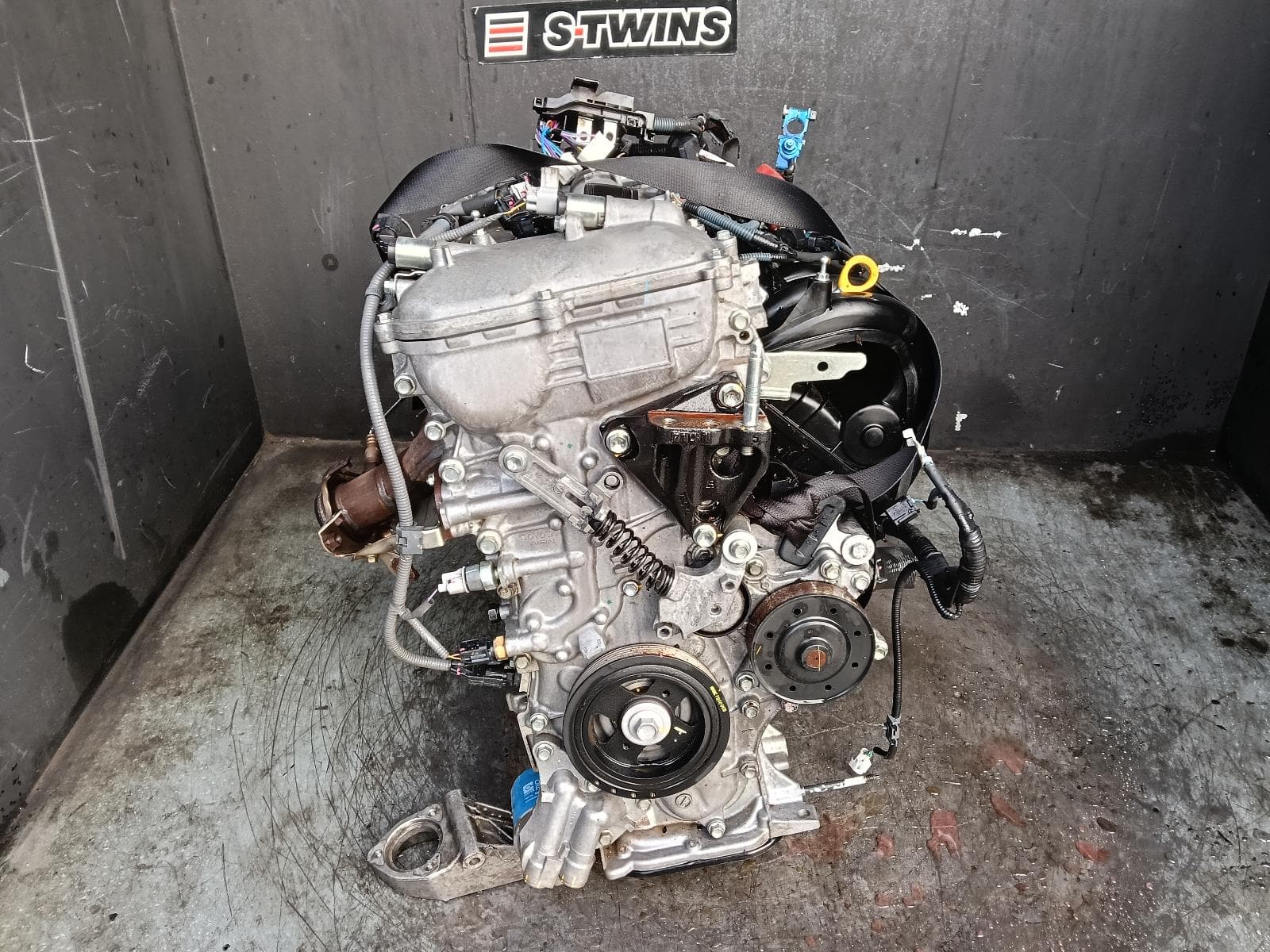 Used auto part listing image: 2017 TOYOTA COROLLA ENGINE PETROL, 1.8, 2ZR-FE, W/ BELT TENSIONER TYPE, 172R SEDAN, 11/16-06/19 0000410461