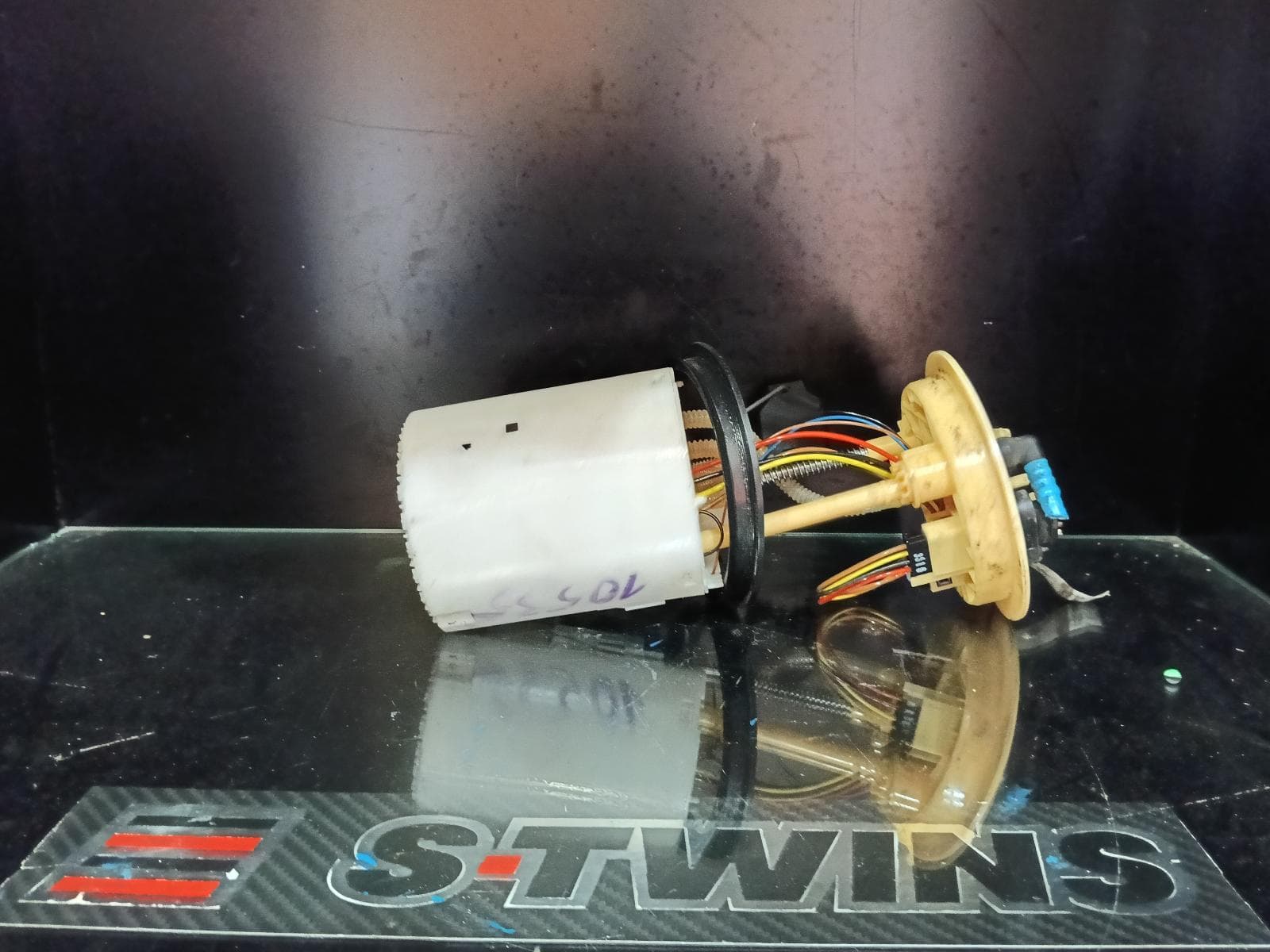 Used auto part listing image: 2016 VOLKSWAGEN TIGUAN FUEL PUMP 5NA, IN TANK (PUMP & SENDER), DIESEL, 2.0, 06/16-06/23 0000391266
