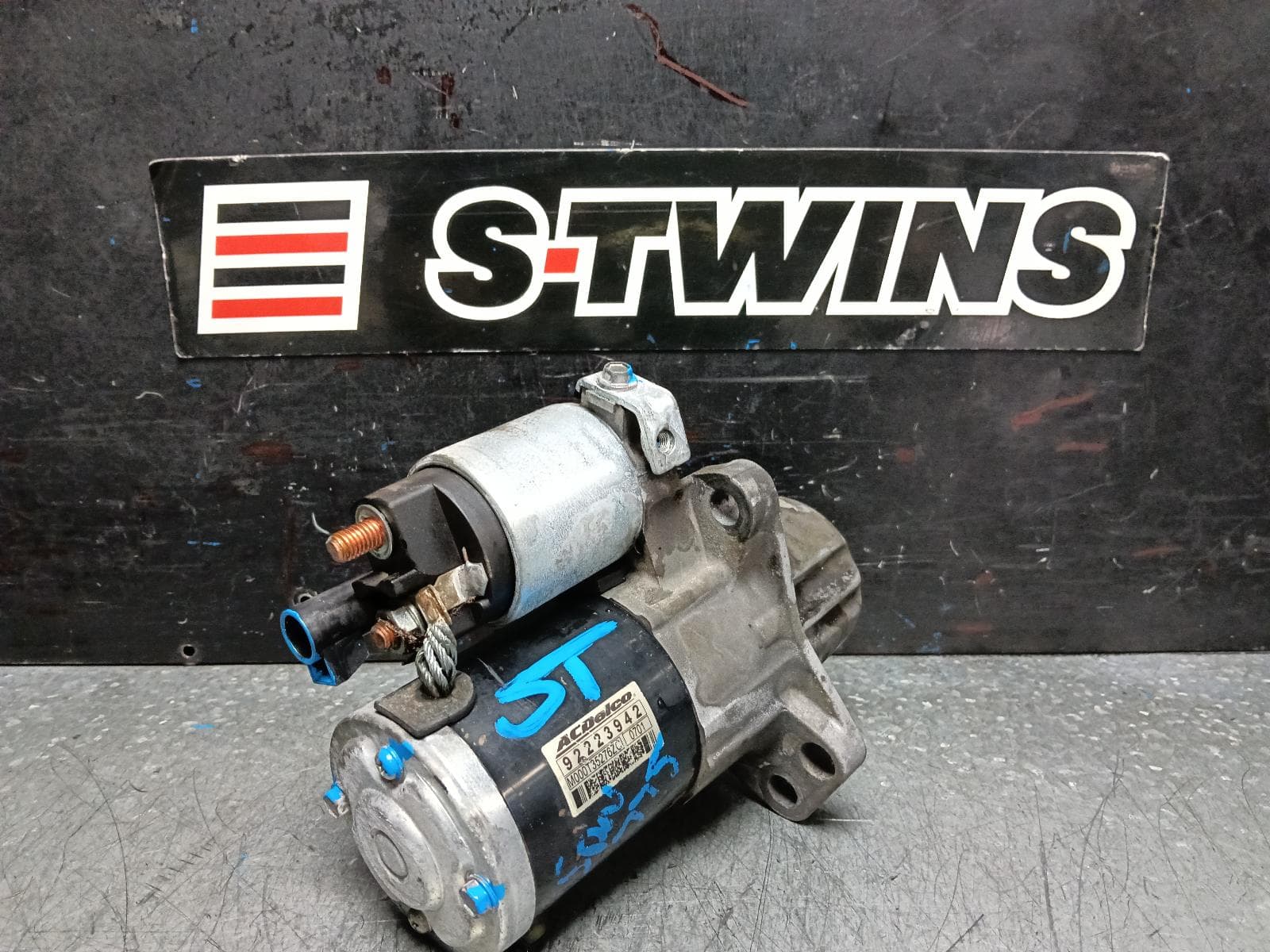 Used auto part listing image: 2011 HOLDEN COMMODORE STARTER 3.6, VE, ROUND CONNECTOR TYPE, 08/06-05/13 0000396092