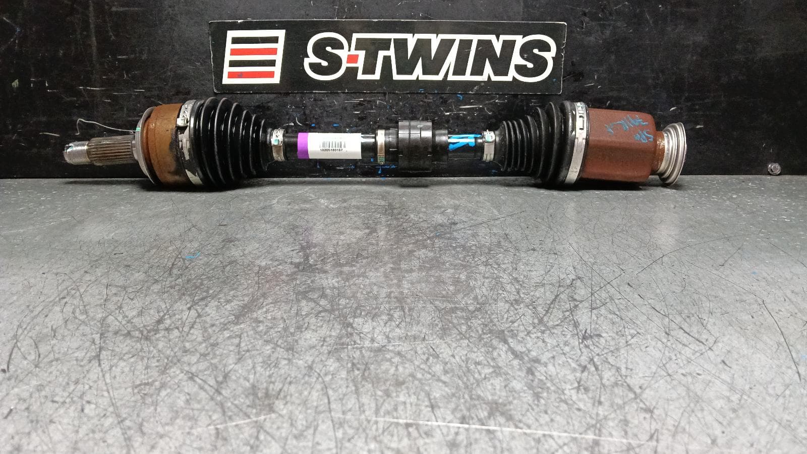 Used auto part listing image: 2018 HONDA CIVIC RIGHT DRIVESHAFT AUTO T/M, PETROL, 1.5, TURBO, 10TH GEN, 05/16-08/21 0000401853