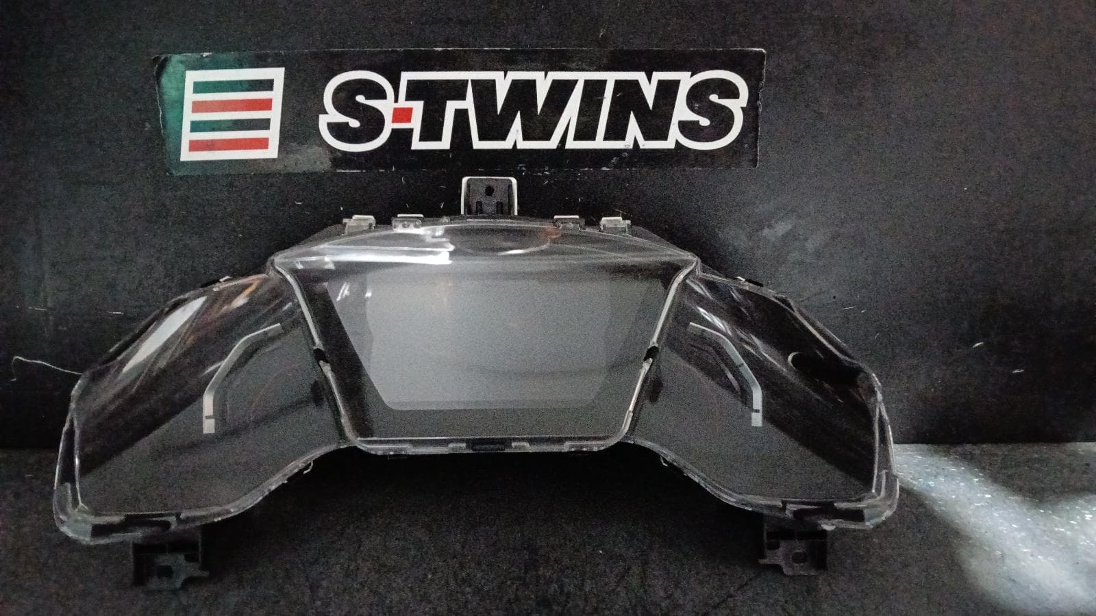 Used auto part listing image: 2018 HONDA CIVIC INSTRUMENTCLUSTER AUTO T/M, RS, 10TH GEN, 05/16-08/21 0000401857