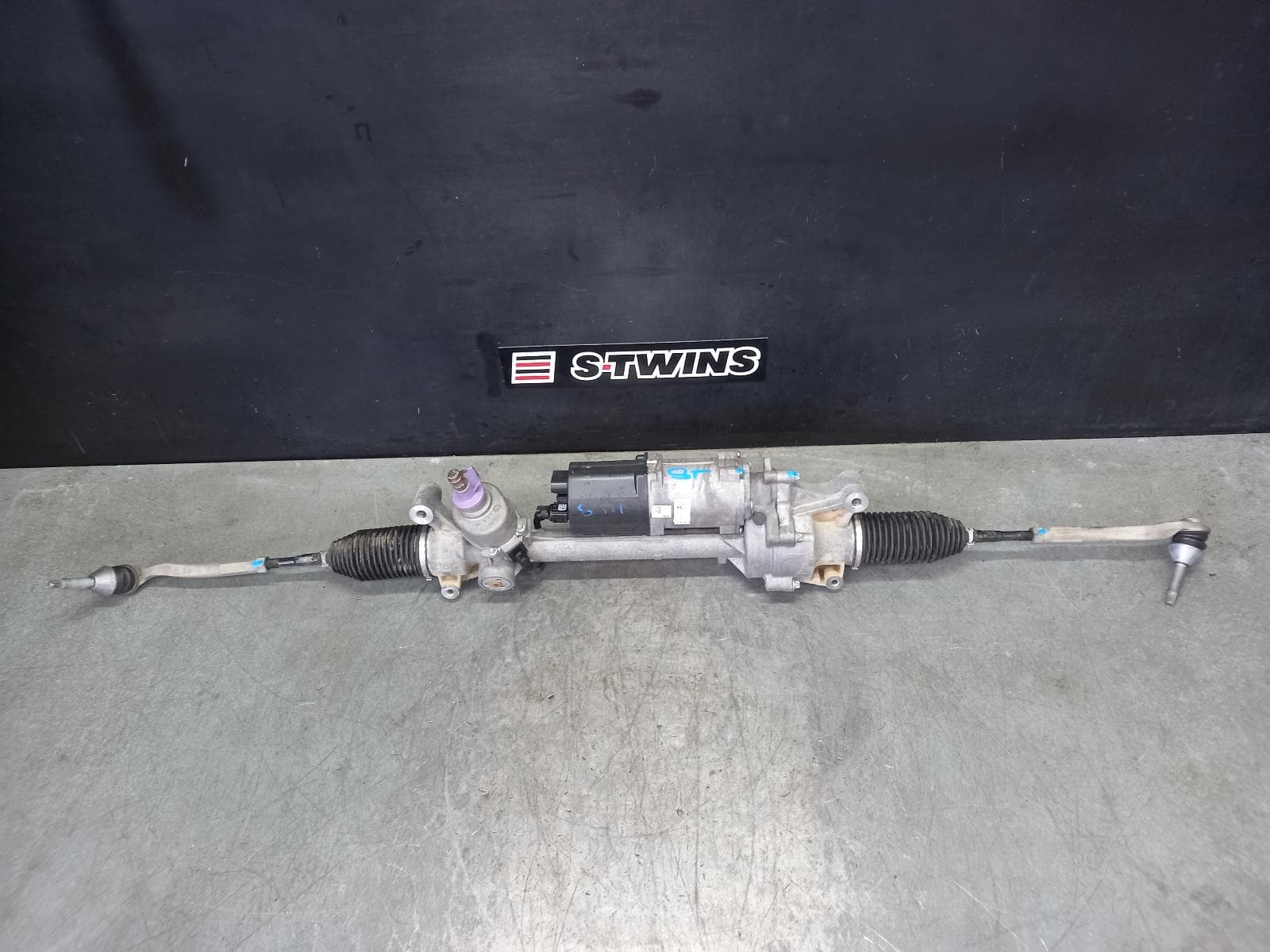Used auto part listing image: 2017 MERCEDES E CLASS STEERING BOX RACK W213/S213/A238/C238, 2.0/3.0, DIESEL, 05/16- 0000337869