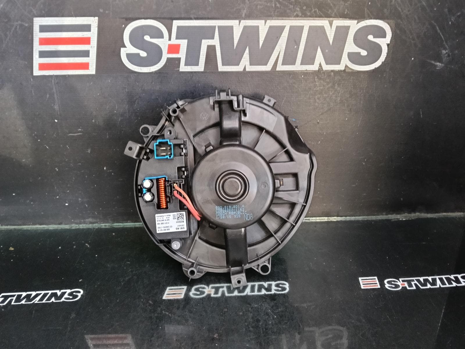 Used auto part listing image: 2017 VOLKSWAGEN GOLF HEATER FAN MOTOR GEN 7, 11/12-08/20 0000394145