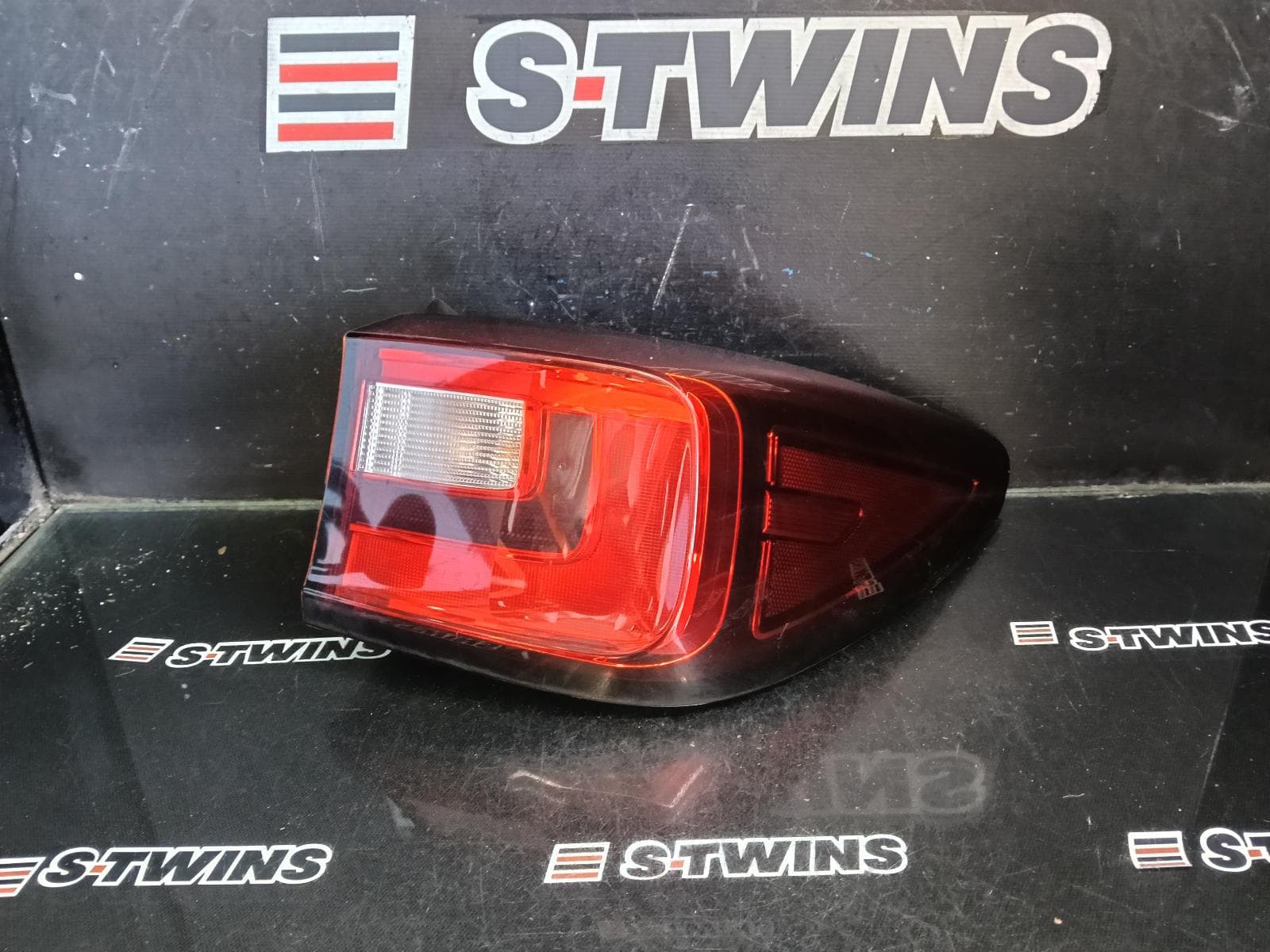 Used auto part listing image: 2018 MG ZS RIGHT TAILLIGHT IN BODY, AZS1, ZS TYPE, 09/17- 0000393843