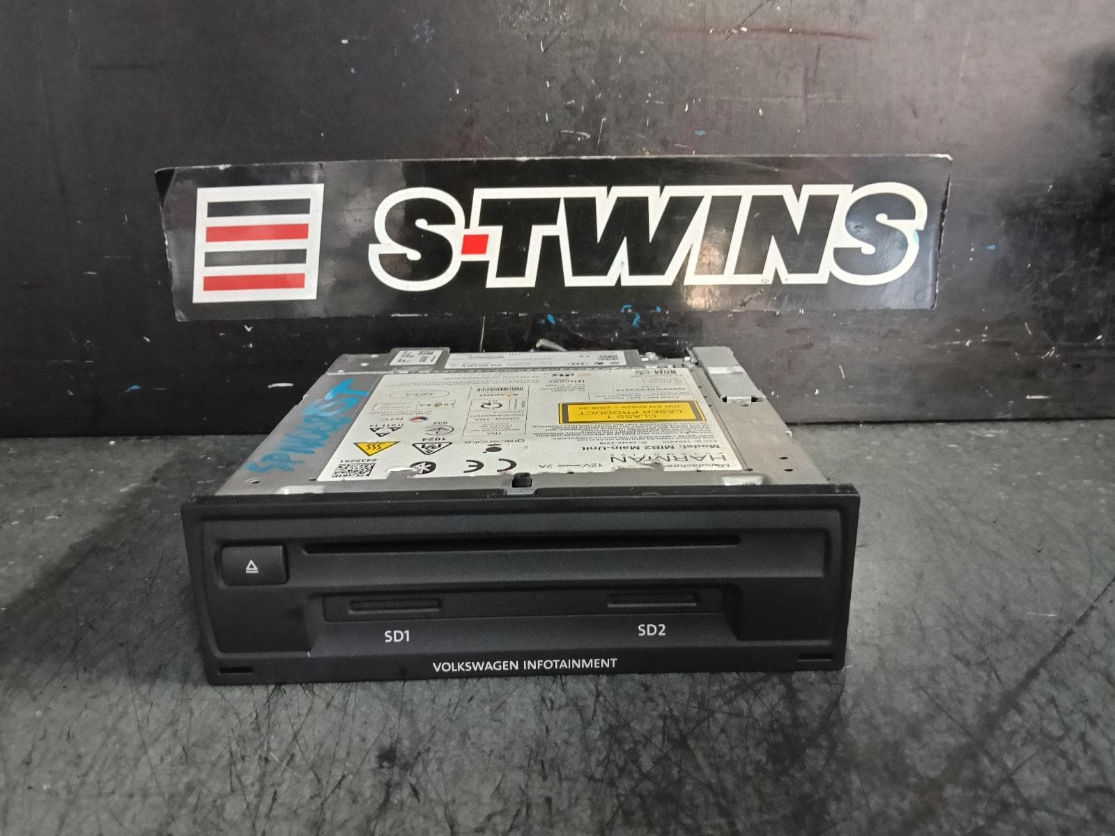 Used auto part listing image: 2018 VOLKSWAGEN TIGUAN 5NA, HEAD UNIT, MULTIMEDIA 2X SD CARD, DISCOVER PRO, 06/16-02/24 0000394325