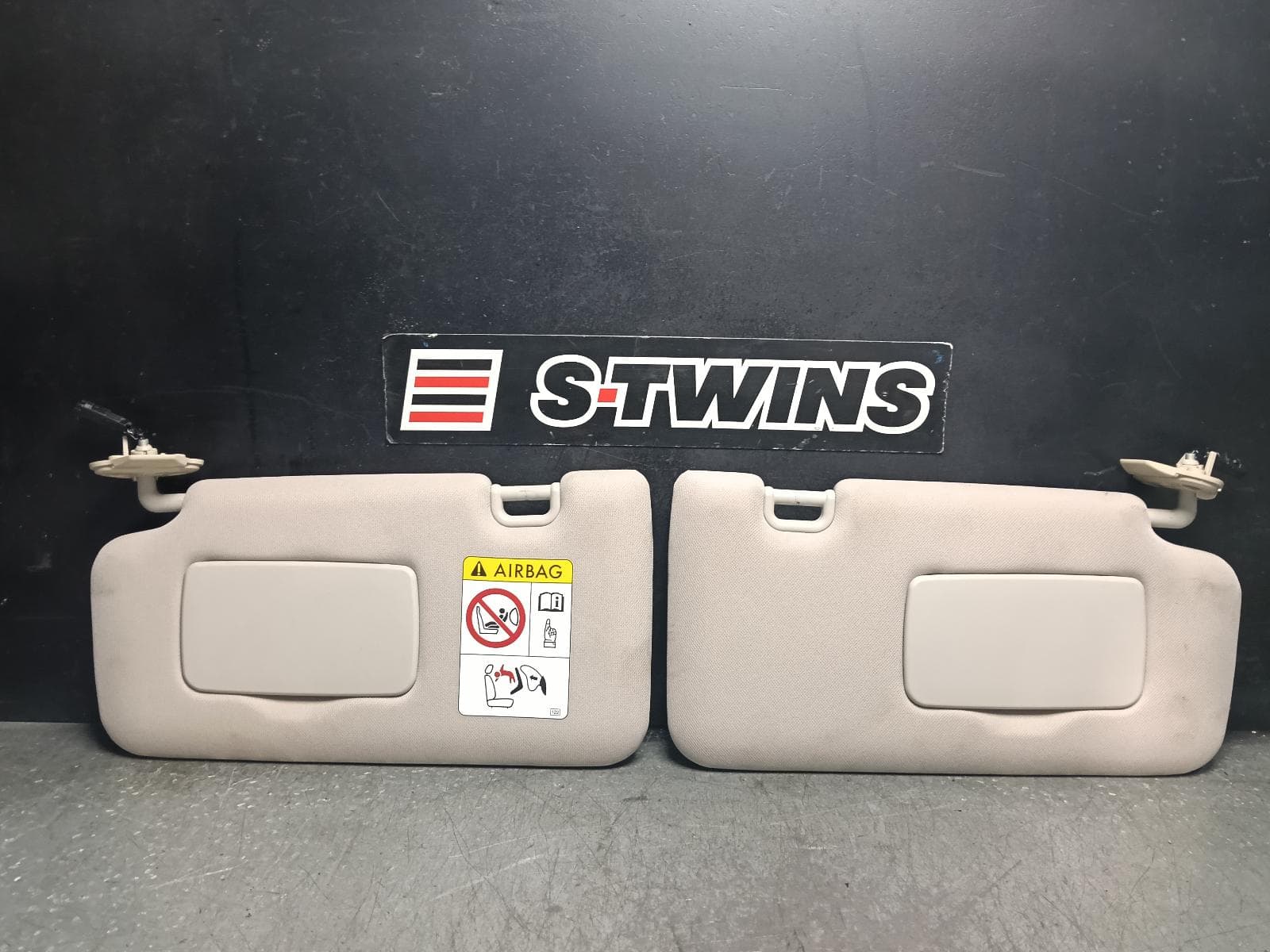 Used auto part listing image: 2020 SUBARU FORESTER SUNVISOR PAIR, SK, 08/18-11/24 0000413953
