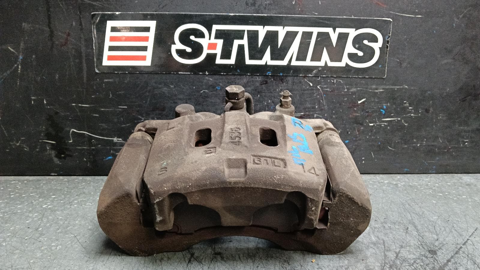 Used auto part listing image: 2015 HOLDEN COLORADO CALIPER RH FRONT, RG/RG 7, UTE/WAGON, 01/12-07/16 0000399871