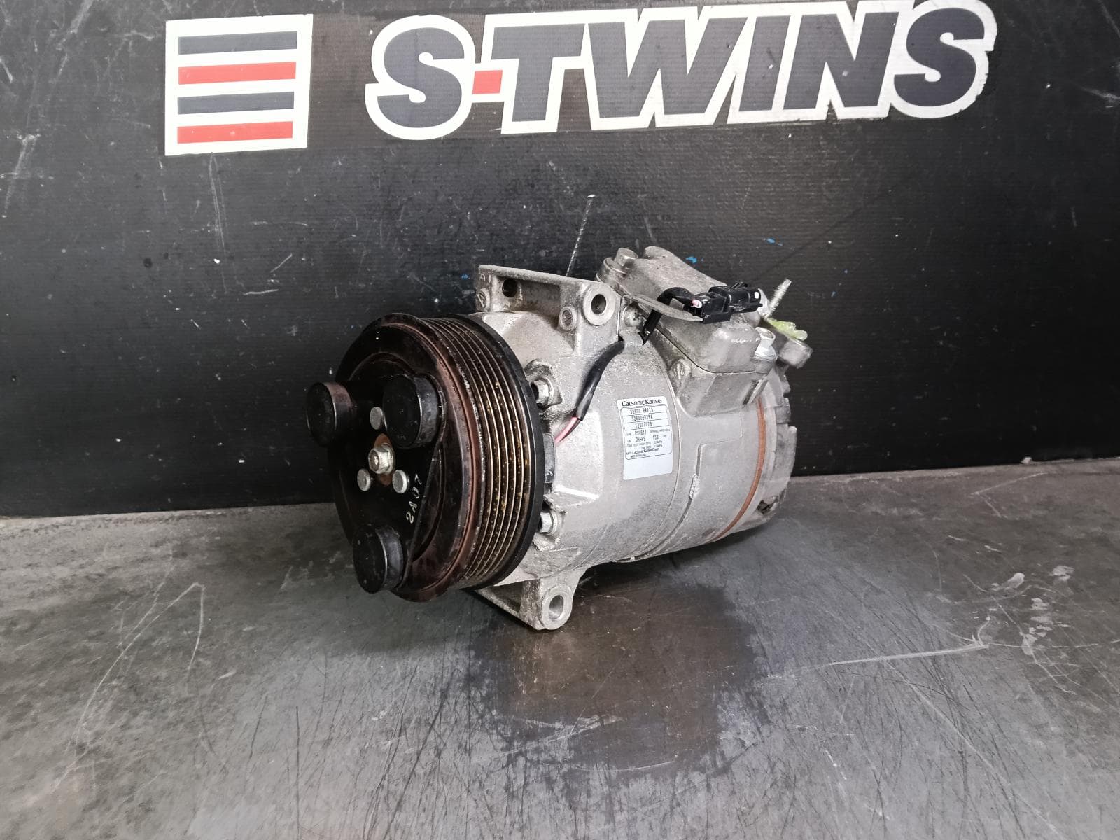 Used auto part listing image: 2012 NISSAN DUALIS A C COMPRESSOR J10, 2.0, MR20, P/N 92600-BR21A, 10/07-05/14 0000394599