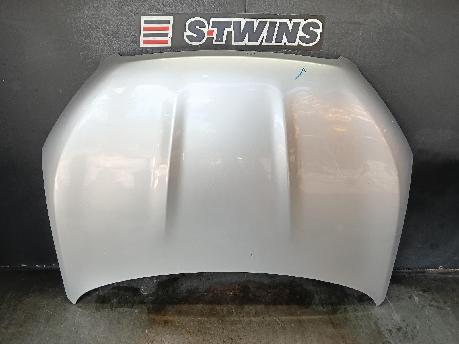 Used auto part listing image: 2012 NISSAN DUALIS BONNET J10, 01/10-05/14 0000394330