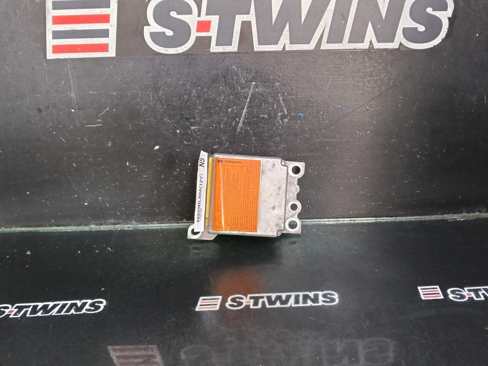 Used auto part listing image: 2012 NISSAN DUALIS MODULE, J10, 10/07-05/14 0000394619