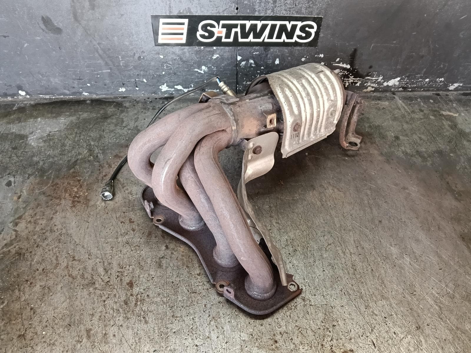 Used auto part listing image: 2009 TOYOTA CAMRY CATALYTIC CONVERTER MANIFOLD-CAT TYPE, 2.4, PETROL, ACV40, 06/06-11/11 0000394524