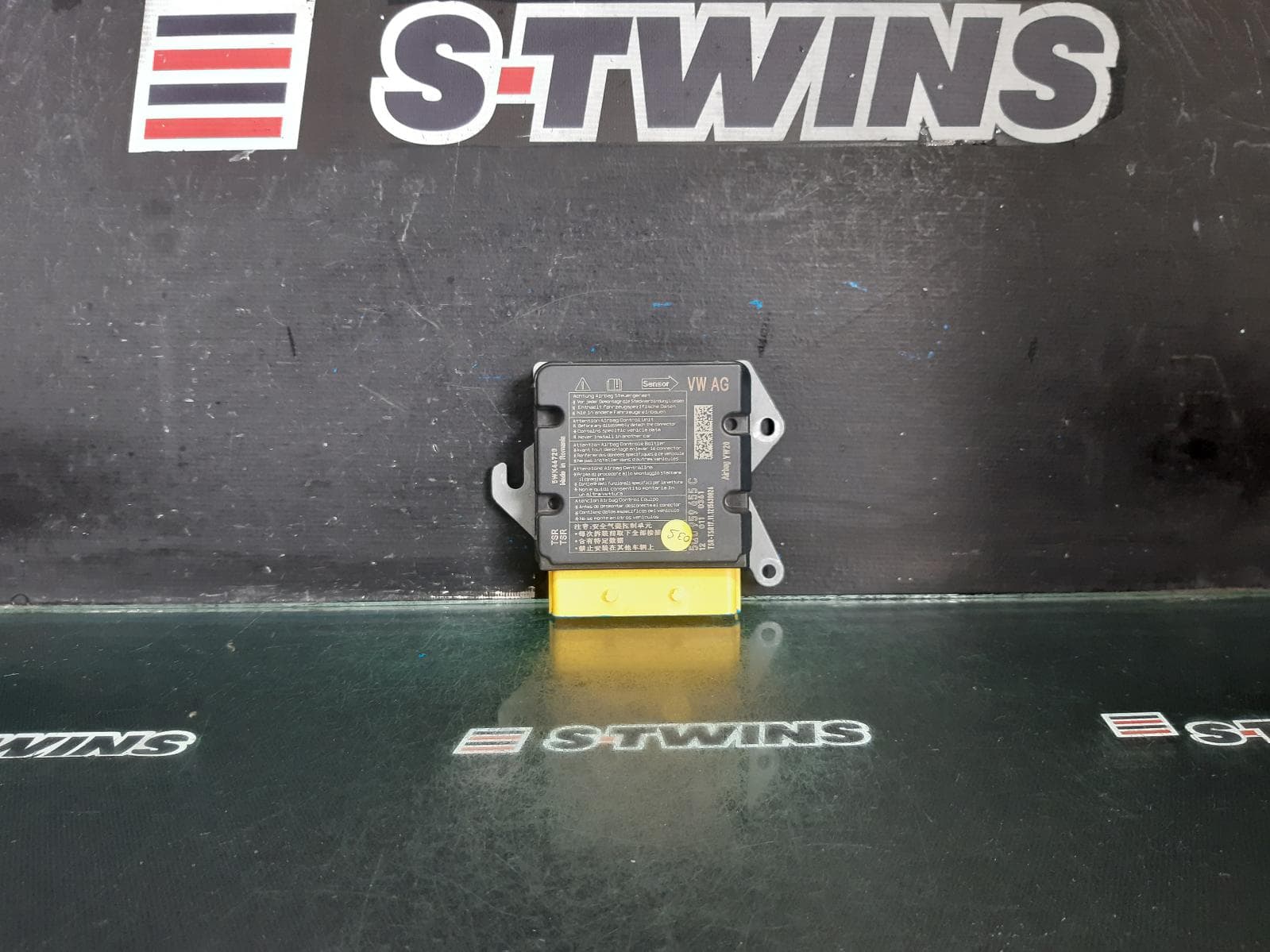 Used auto part listing image: 2014 VOLKSWAGEN GOLF MODULE, GEN 7, 11/12-08/20 0000368058