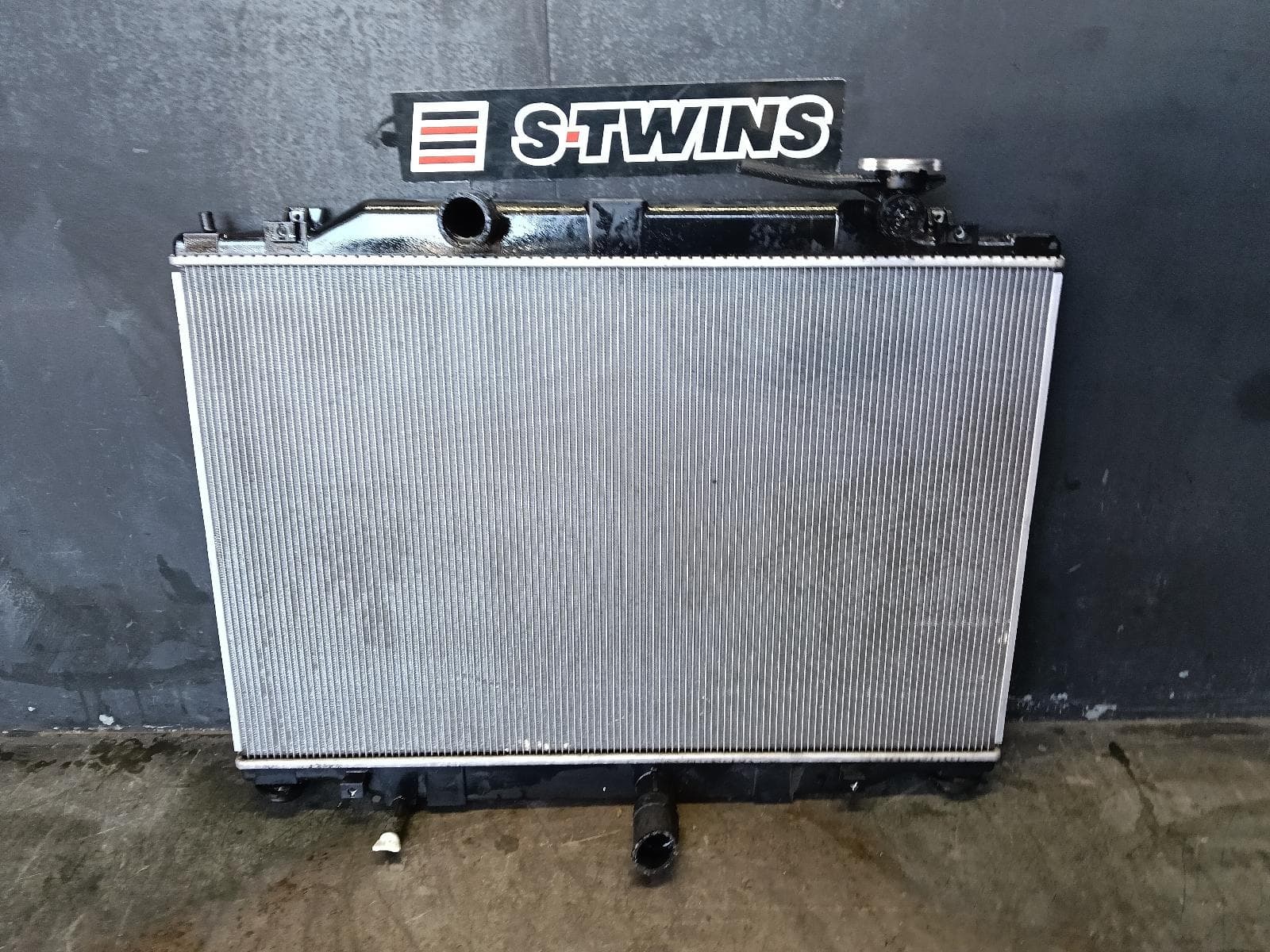 Used auto part listing image: 2018 MAZDA CX9 RADIATOR AUTO, 2.5, PETROL, TC, 07/16-12/24 0000395409