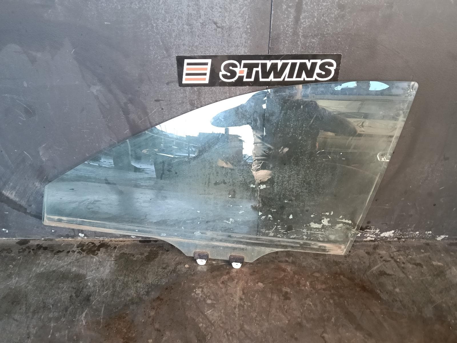 Used auto part listing image: 2018 MAZDA CX9 LEFT FRONT DOOR WINDOW TC, 07/16-12/24 0000395299