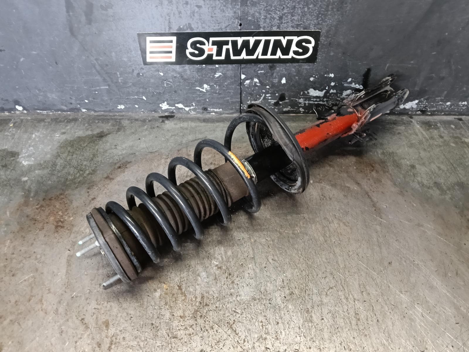 Used auto part listing image: 2009 TOYOTA CAMRY LEFT REAR STRUT ACV40, STANDARD, 06/06-11/11 0000394567