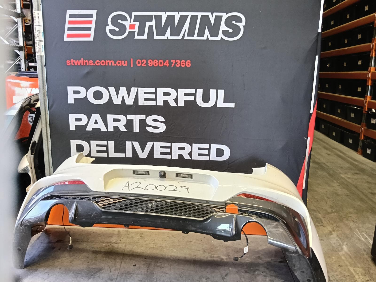 Used auto part listing image: 2019 BMW X4 REAR BUMPER BUMPER BAR (2 PIECES), STANDARD TYPE, G02, 05/18-07/21 0000394825