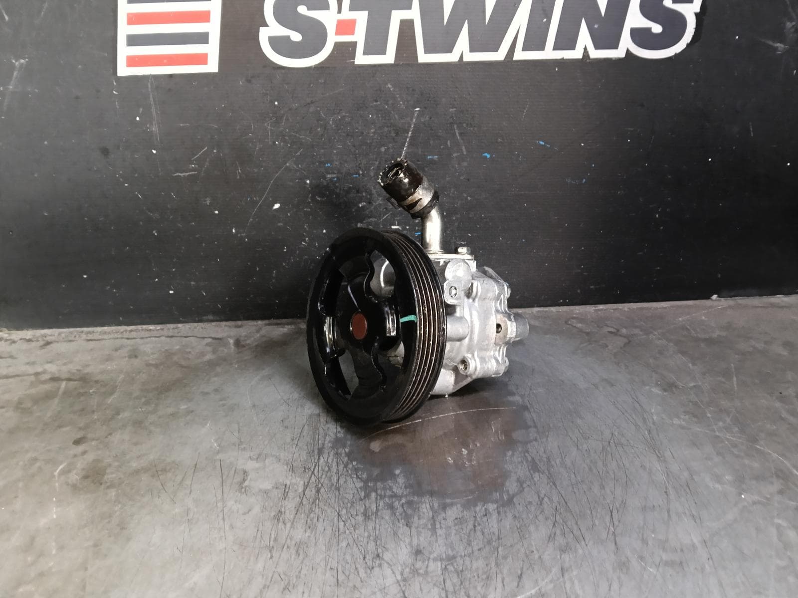 Used auto part listing image: 2016 MITSUBISHI TRITON STEERING PUMP DIESEL, 2.4, MQ-MR, 03/15-10/23 0000396461