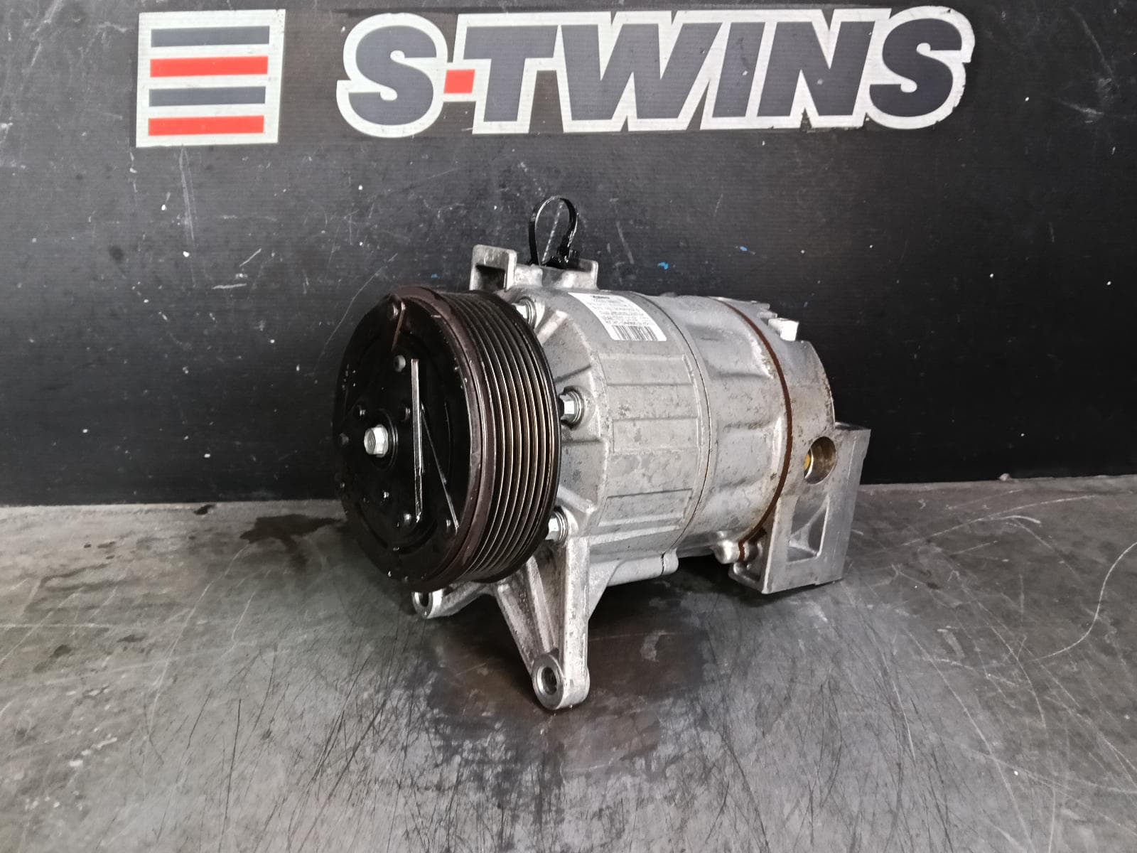 Used auto part listing image: 2019 NISSAN PATHFINDER A C COMPRESSOR R52, 3.5, VQ35, PETROL, 06/13-04/21 0000396830
