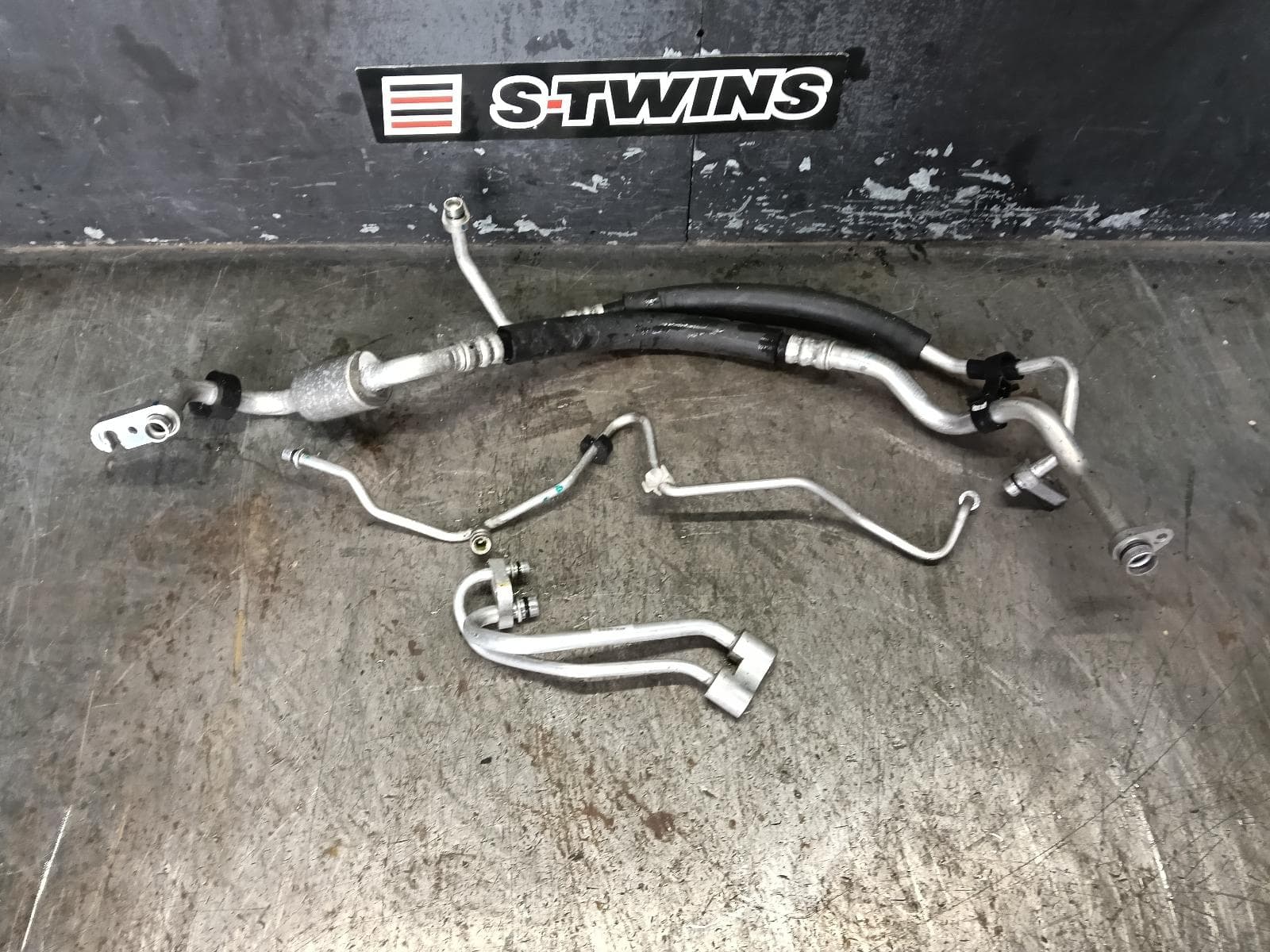 Used auto part listing image: 2019 NISSAN PATHFINDER A C HOSES PETROL, 3.5, VQ35, UNDER BONNET SET, R52, 06/13-04/21 0000396846