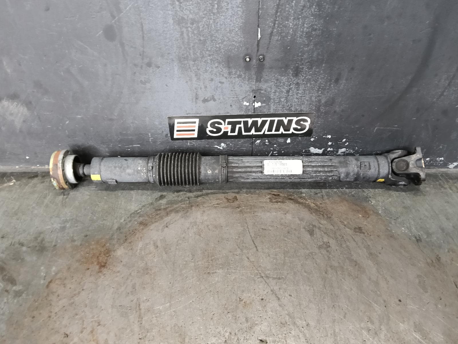 Used auto part listing image: 2016 JEEP WRANGLER FRONT PROP SHAFT 3.6, PETROL, MANUAL T/M, 2DR/4DR, JK, 10/11-07/18 0000392289