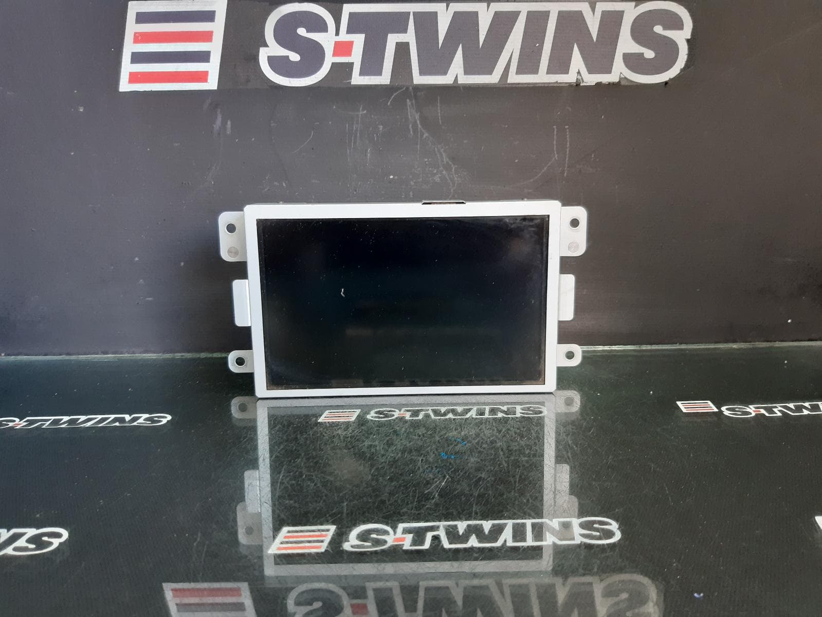 Used auto part listing image: 2016 FORD MUSTANG TOUCHSCREEN, 8IN, FM-FN, 08/15-04/23 0000324549