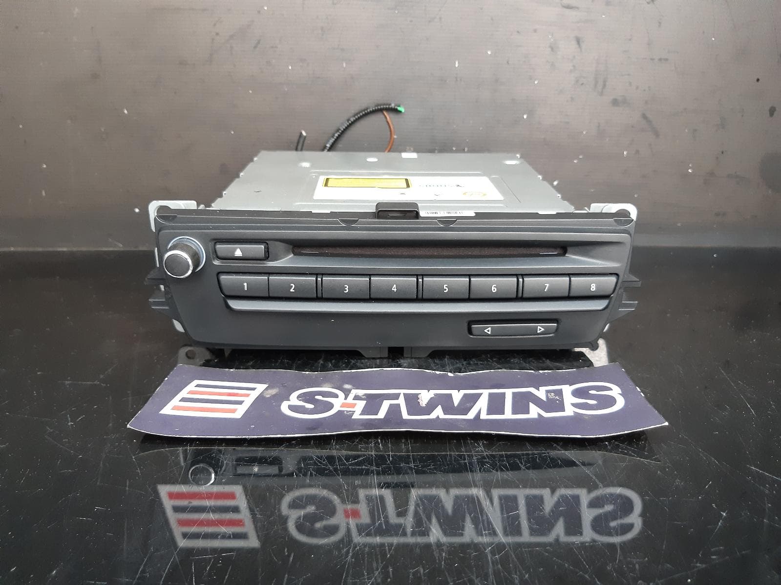 Used auto part listing image: 2010 BMW 3 SERIES HEAD UNIT, NAVIGATION CIC (HB9544), E90/E92/E93, 09/09-09/13 0000114415