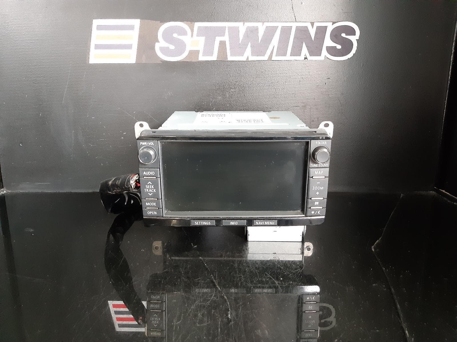 Used auto part listing image: 2013 MITSUBISHI OUTLANDER HEAD UNIT, W/ DISPLAY UNIT, SAT NAV TYPE, W/ REVERSE CAMERA, ROCKFORD FOSGATE, W-13, ZJ-ZK, 10/12-07/16 0000135513