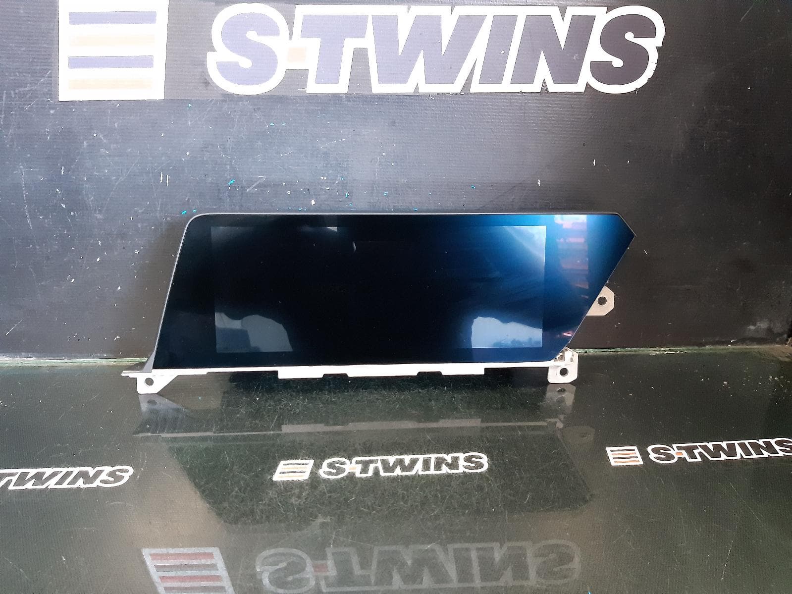 Used auto part listing image: 2020 BMW 1 SERIES DISPLAY UNIT, 10.25IN TOUCHSCREEN, W/ SAT NAV TYPE, F40, 05/19-06/24 0000308302