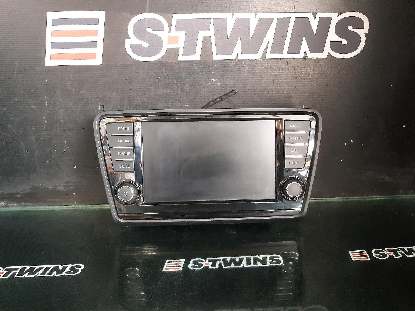 Used auto part listing image: 2015 SKODA OCTAVIA DISPLAY/HEAD UNIT, NE, 09/13-09/20 0000278049