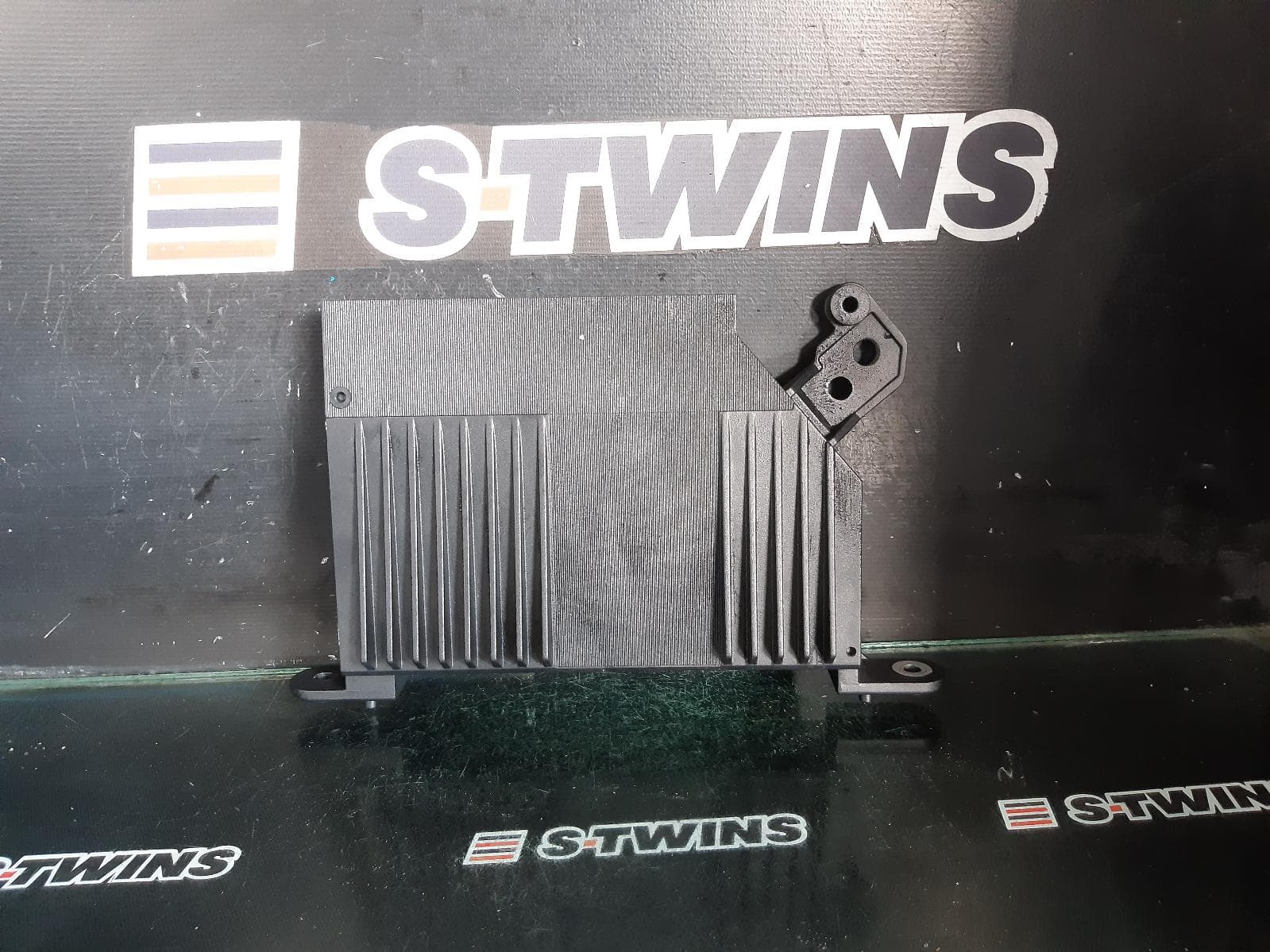 Used auto part listing image: 2015 VOLVO XC90 AMPLIFIER, 220 WATTS, Mk2, 04/15- 0000296608
