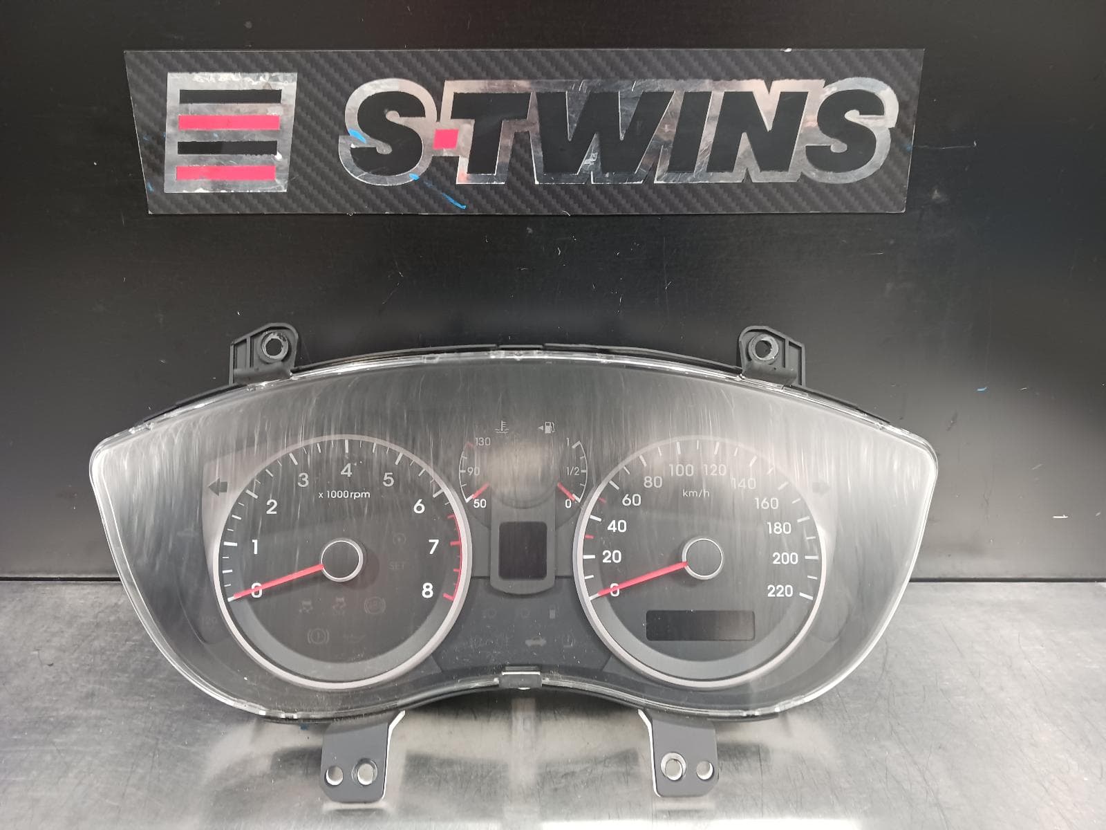 Used auto part listing image: 2014 HYUNDAI I20 INSTRUMENTCLUSTER INSTRUMENT CLUSTER, 1.4, AUTO T/M, PB, 10/10-12/15 0000193018