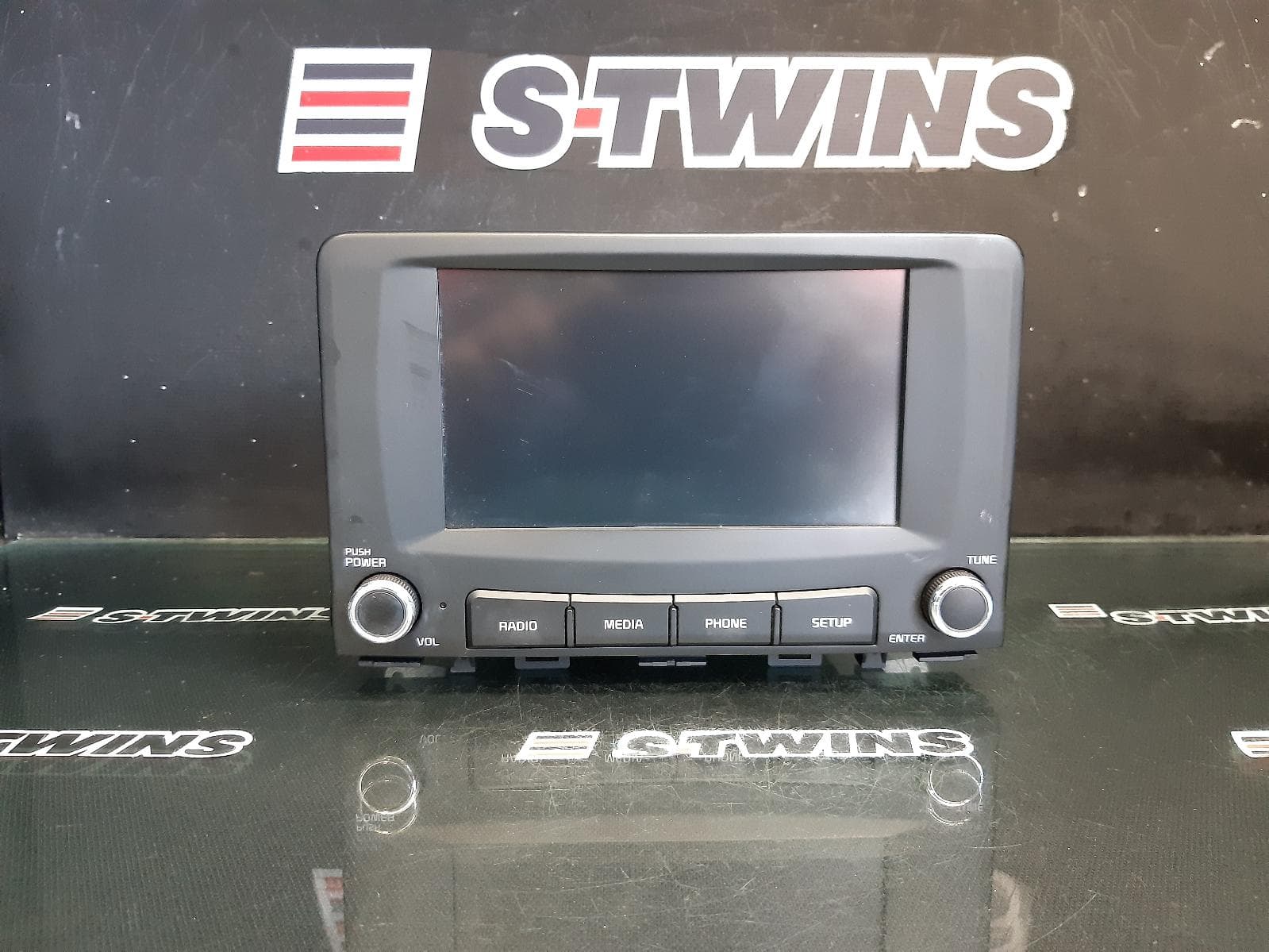 Used auto part listing image: 2017 KIA RIO HEAD UNIT, W/ DISPLAY UNIT, 7IN TOUCHSCREEN, NON SAT NAV TYPE, YB, 12/16-06/18 0000345498