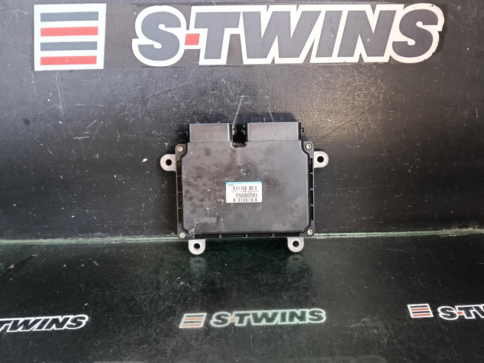 Used auto part listing image: 2014 MITSUBISHI OUTLANDER ENGINE ECU, 2.4, PETROL, AUTO T/M, ECU ONLY, ZJ-ZL, 10/12-07/21 0000395841